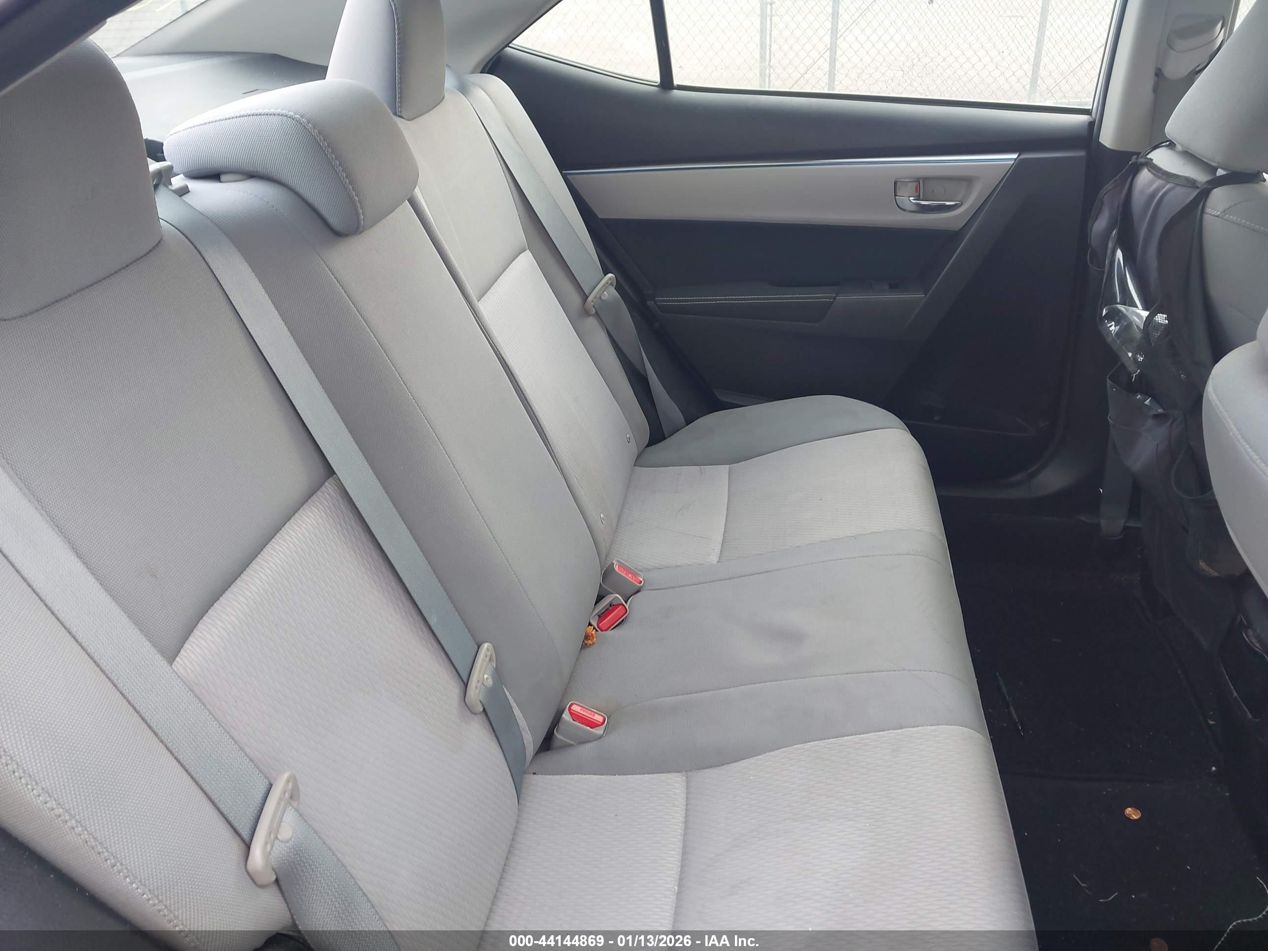 TOYOTA COROLLA image 8