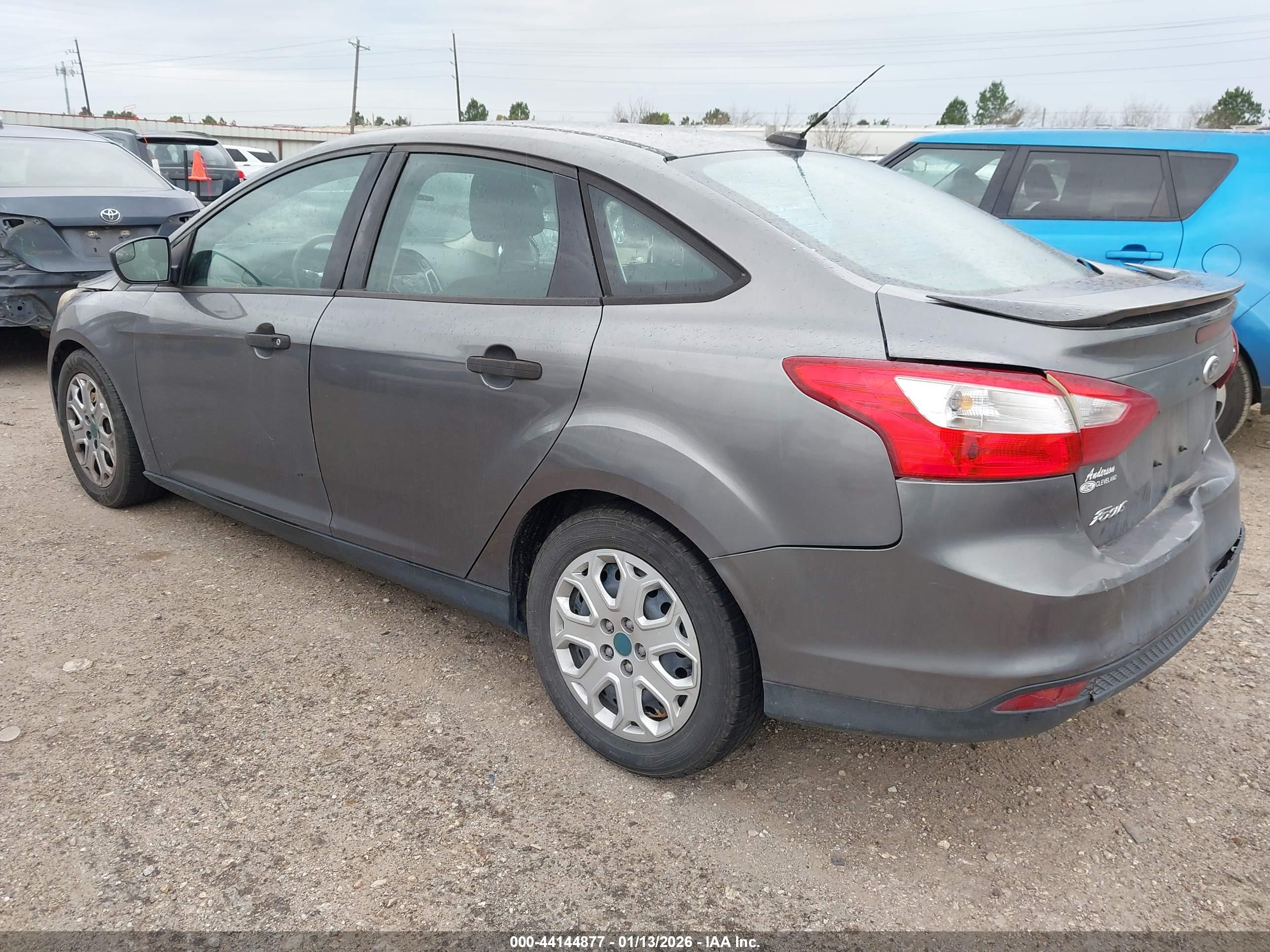 FORD FOCUS image 3