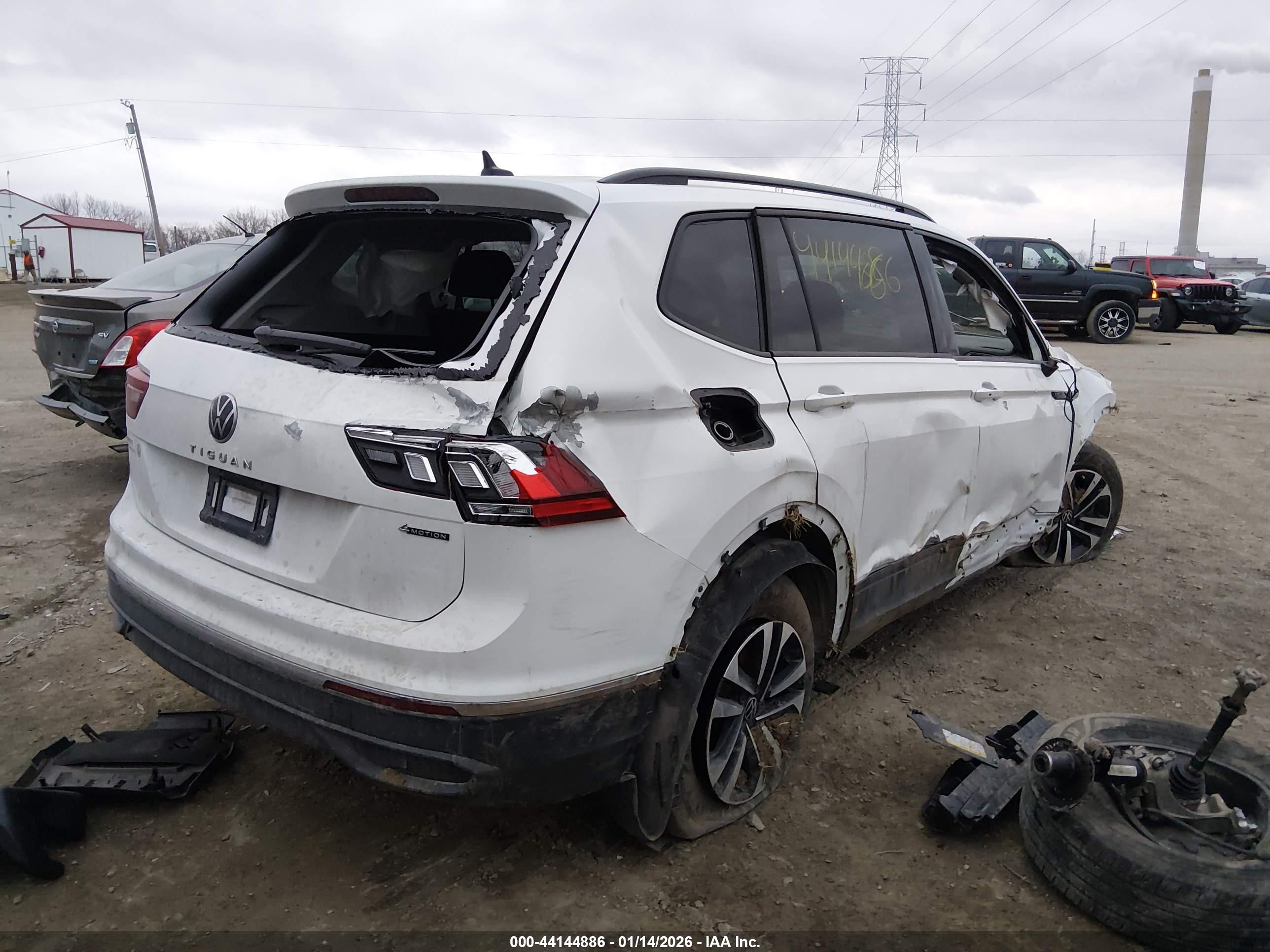VOLKSWAGEN TIGUAN image 4