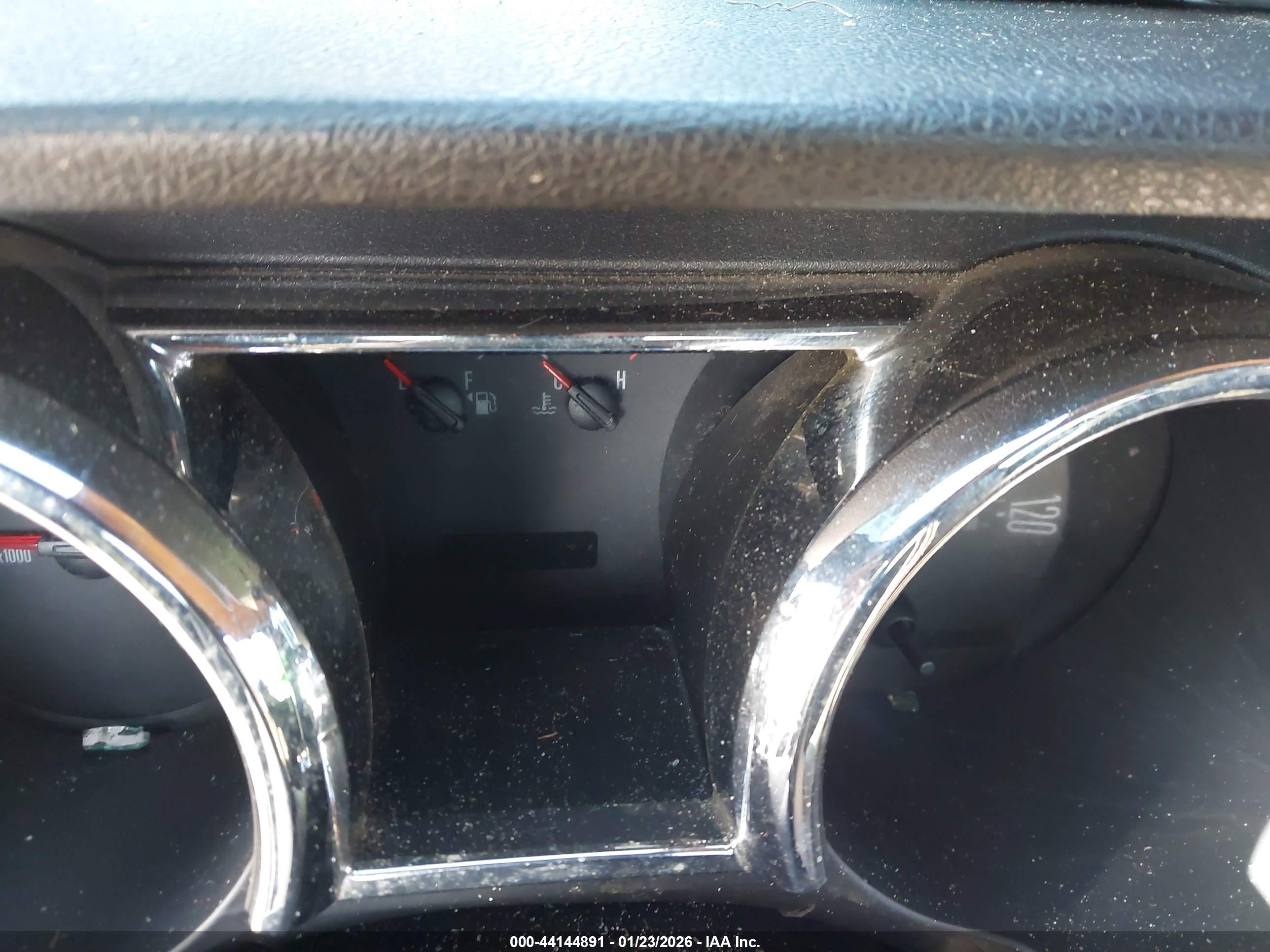 FORD MUSTANG image 7