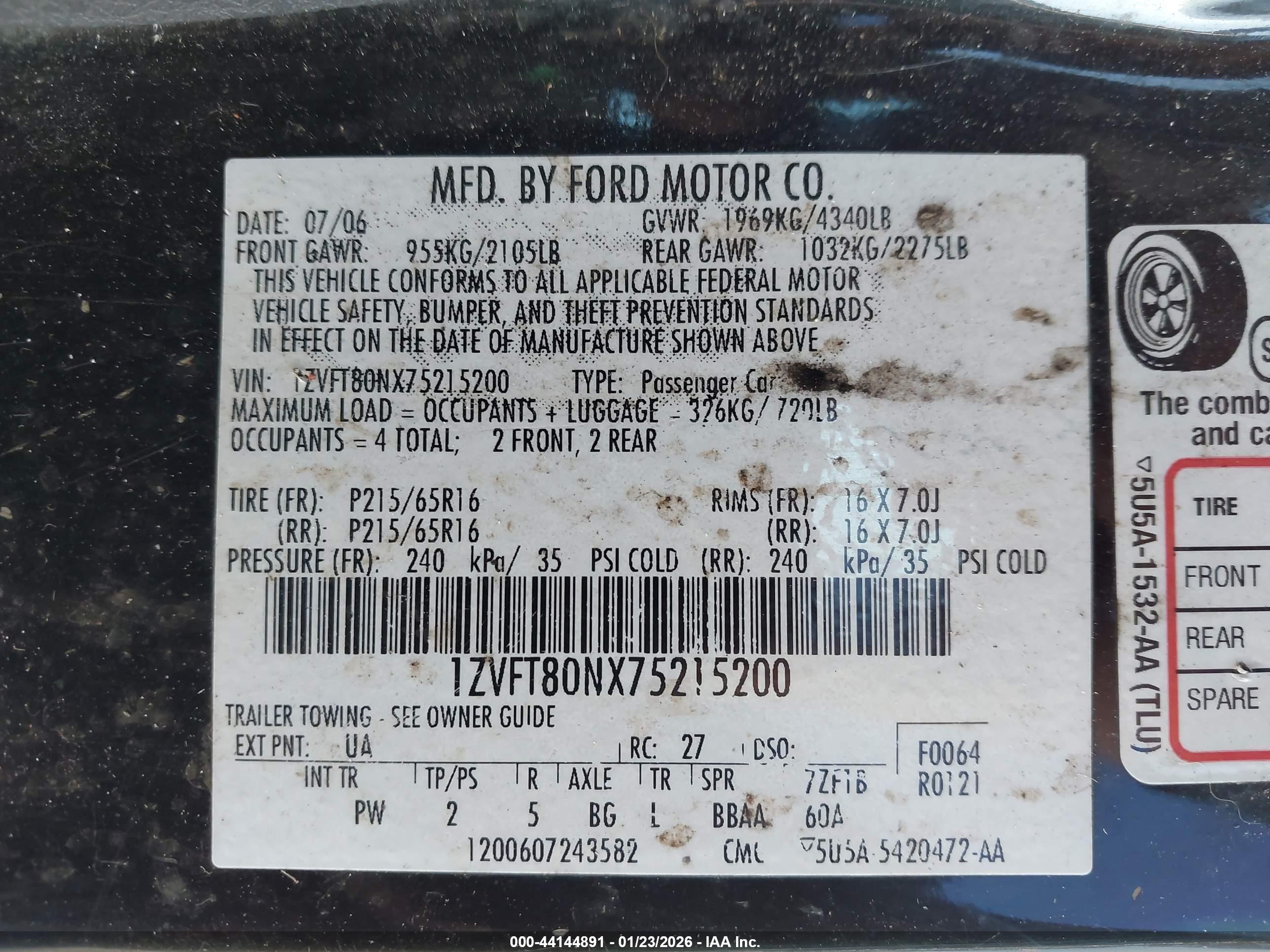 FORD MUSTANG image 9