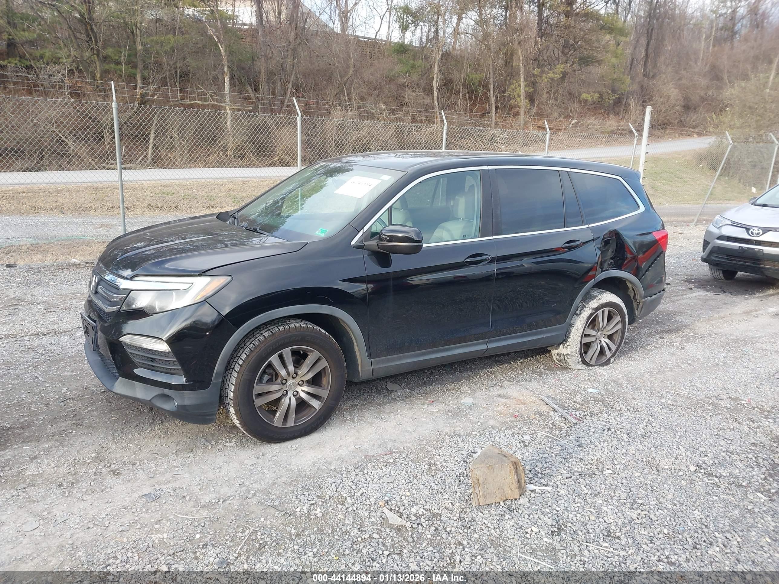 HONDA PILOT image 2