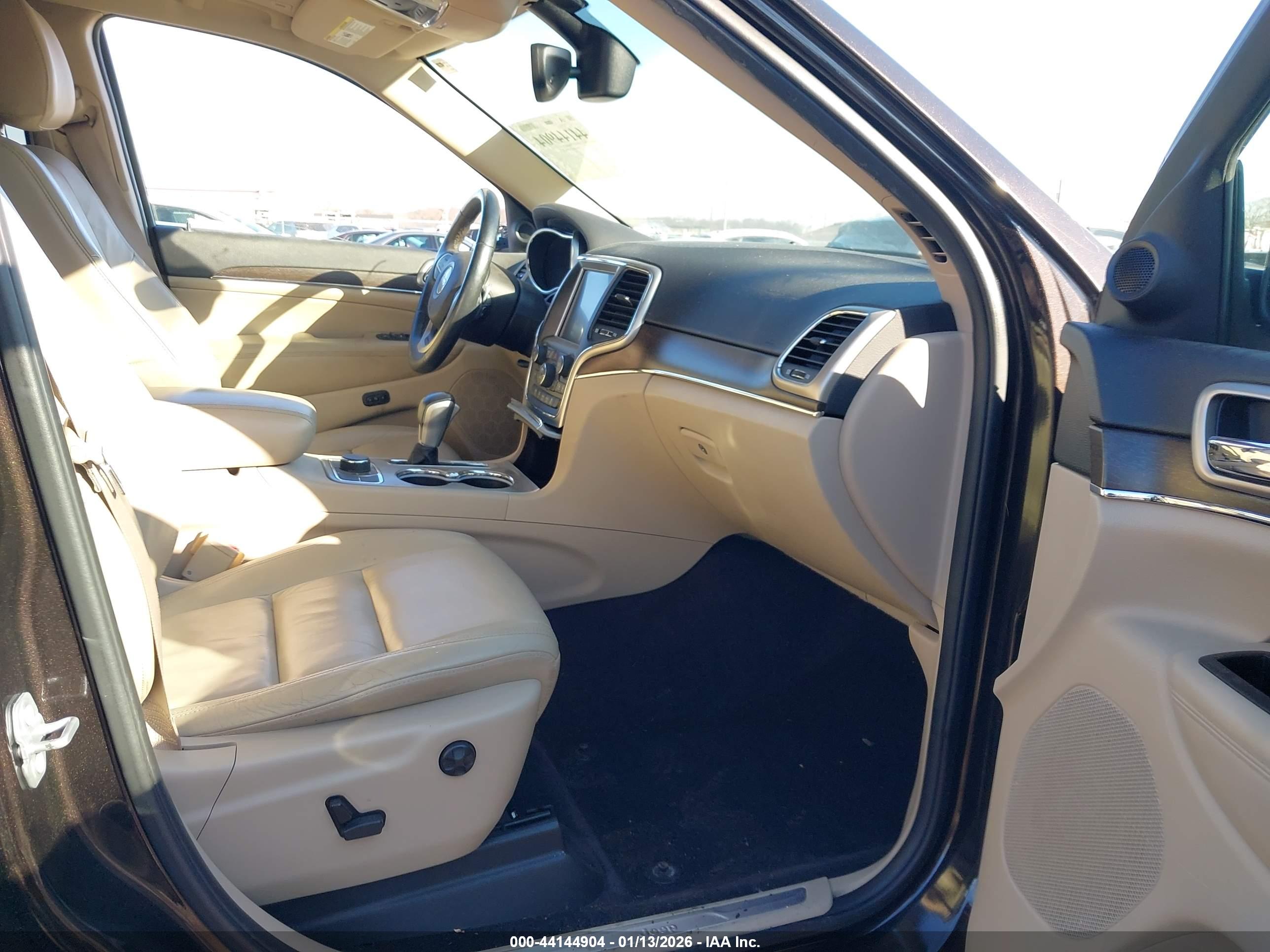 JEEP GRAND image 5