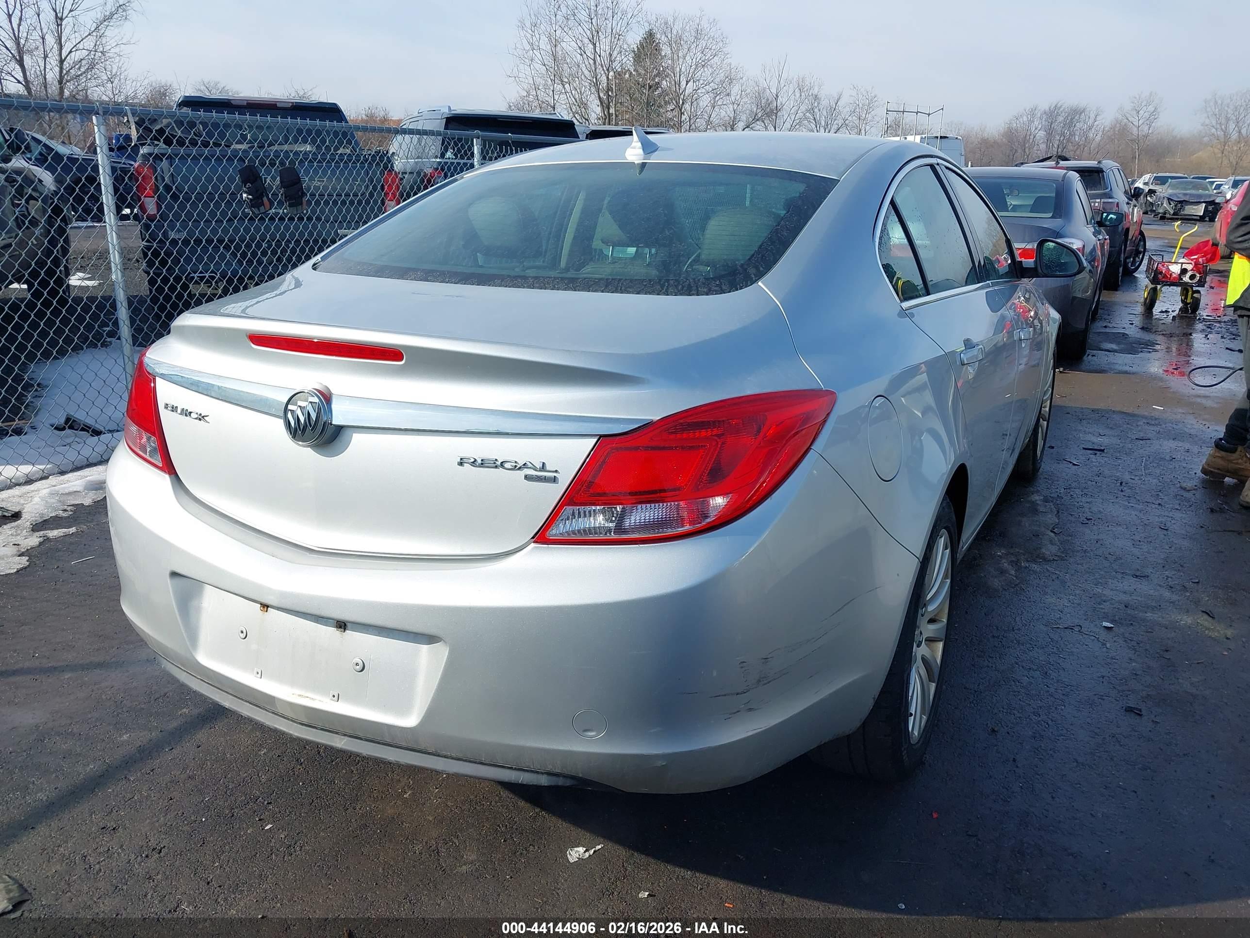 BUICK REGAL image 4
