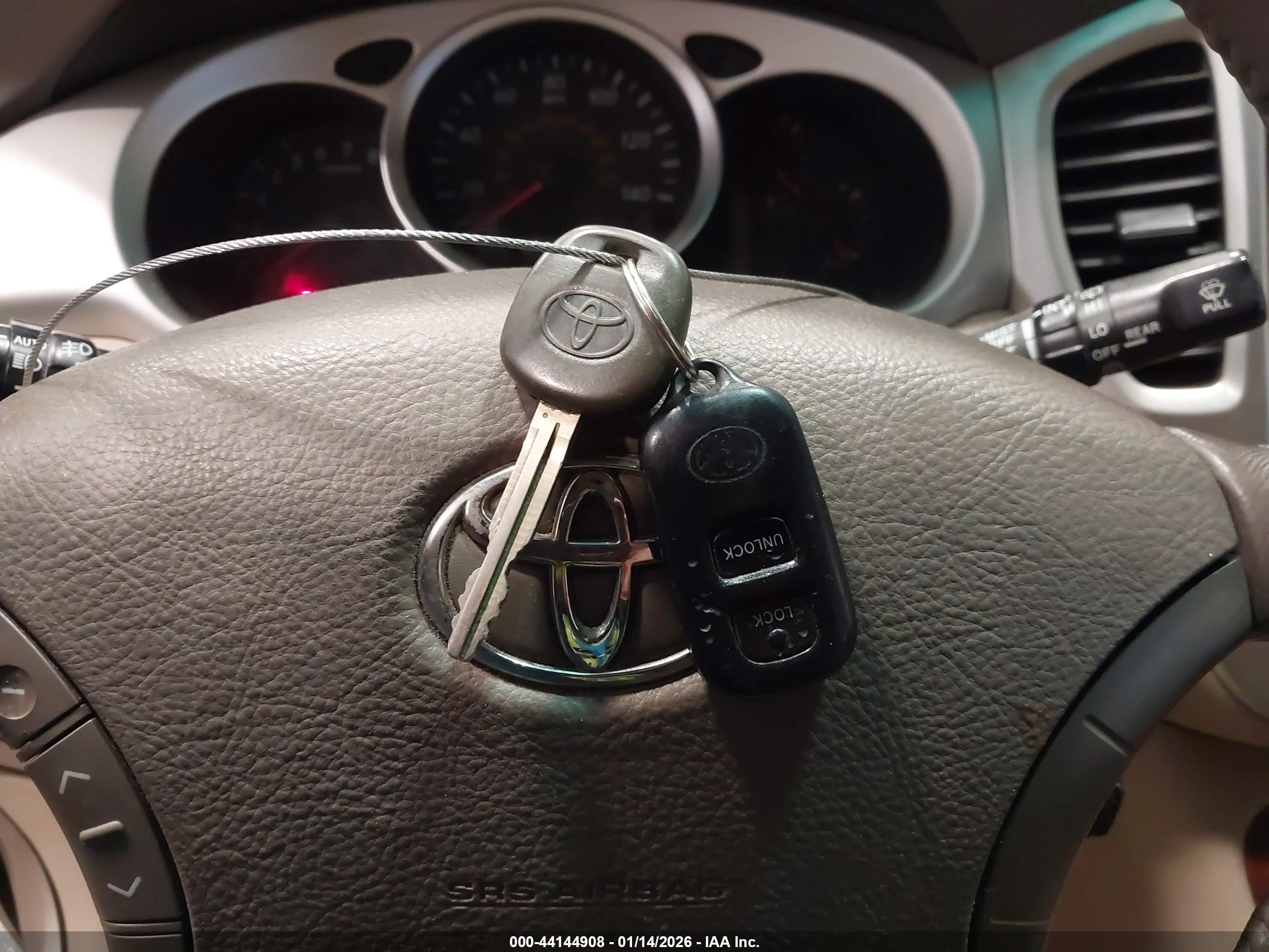 TOYOTA HIGHLANDER image 11