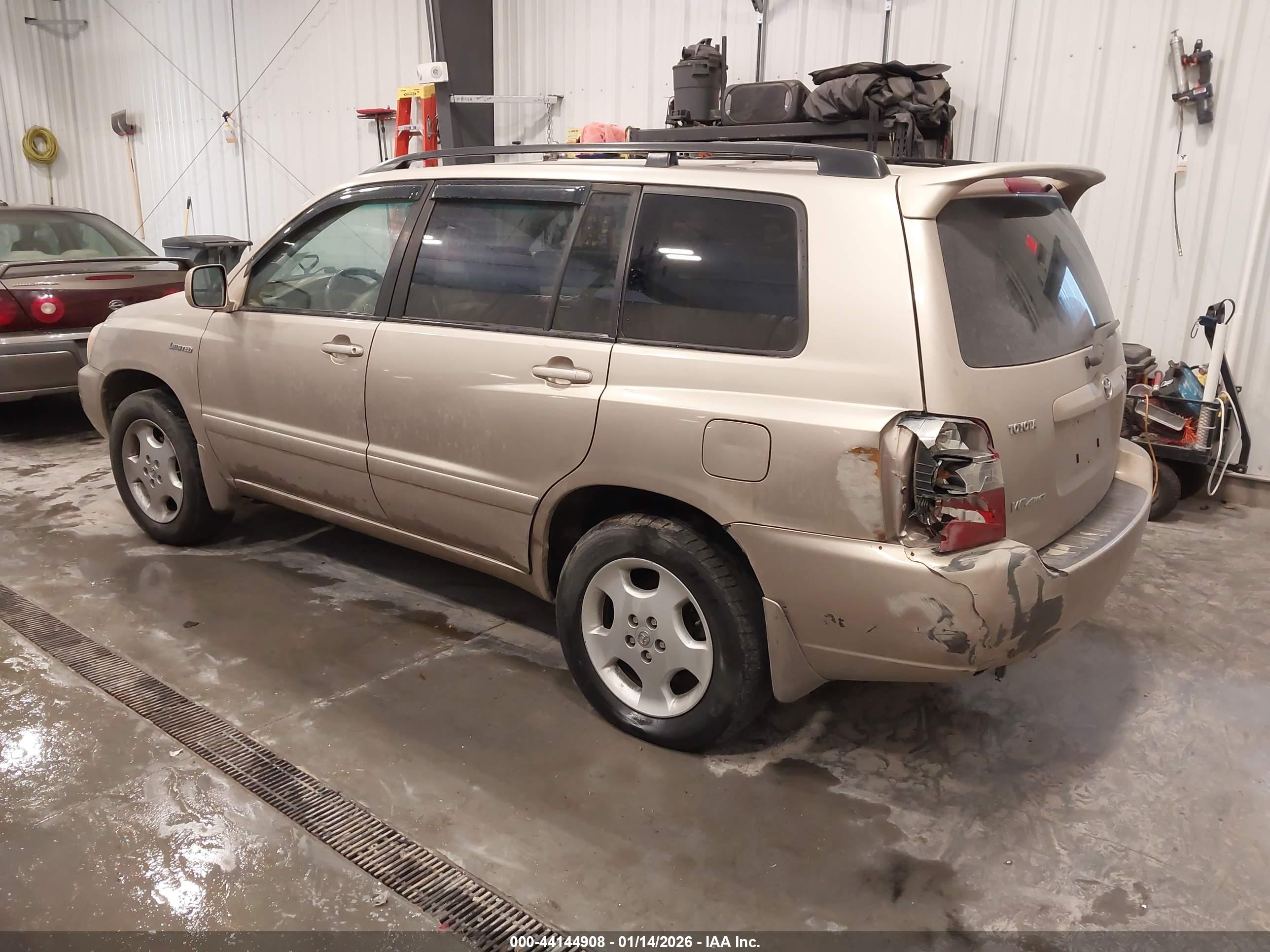 TOYOTA HIGHLANDER image 3
