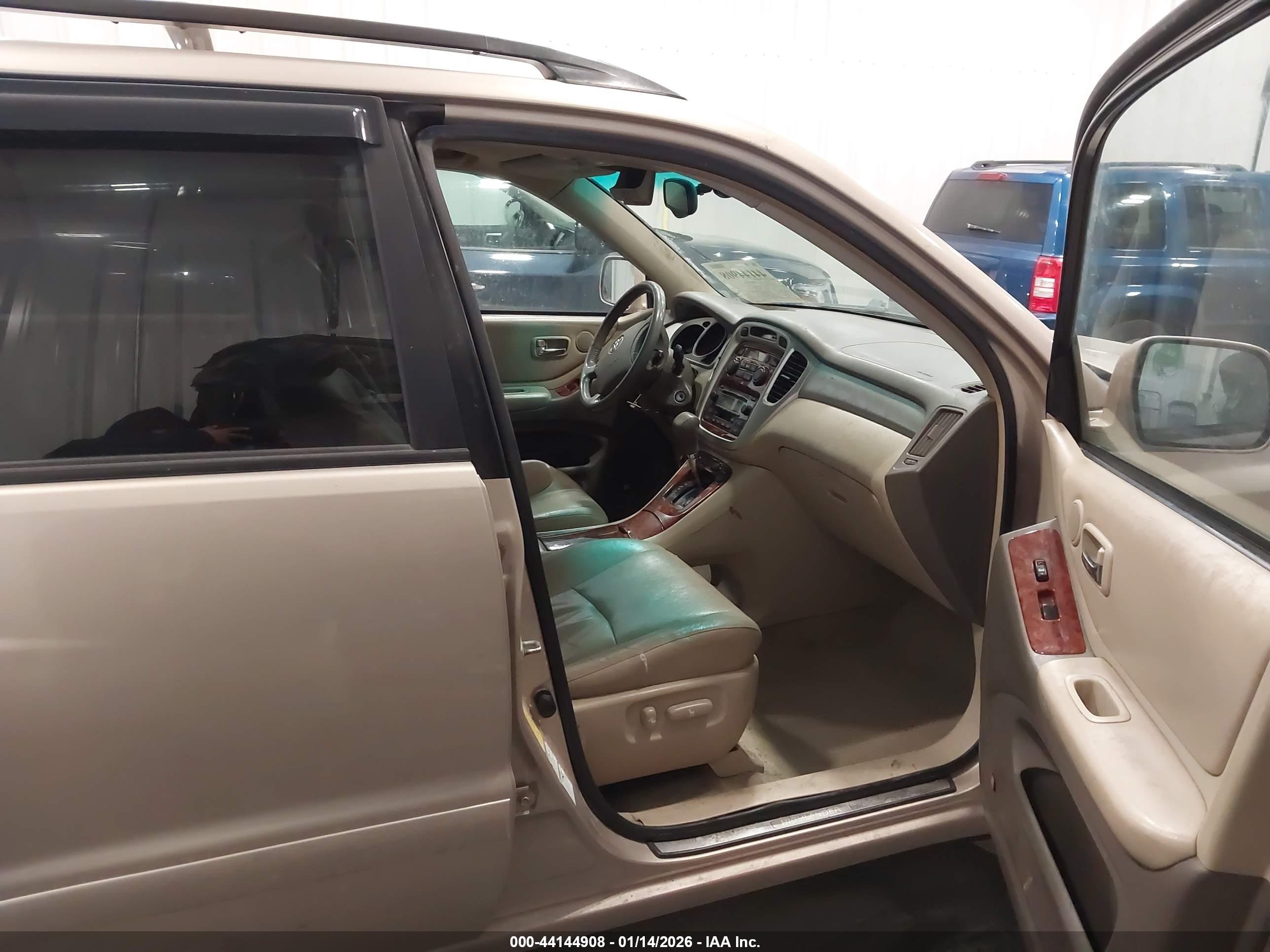 TOYOTA HIGHLANDER image 5
