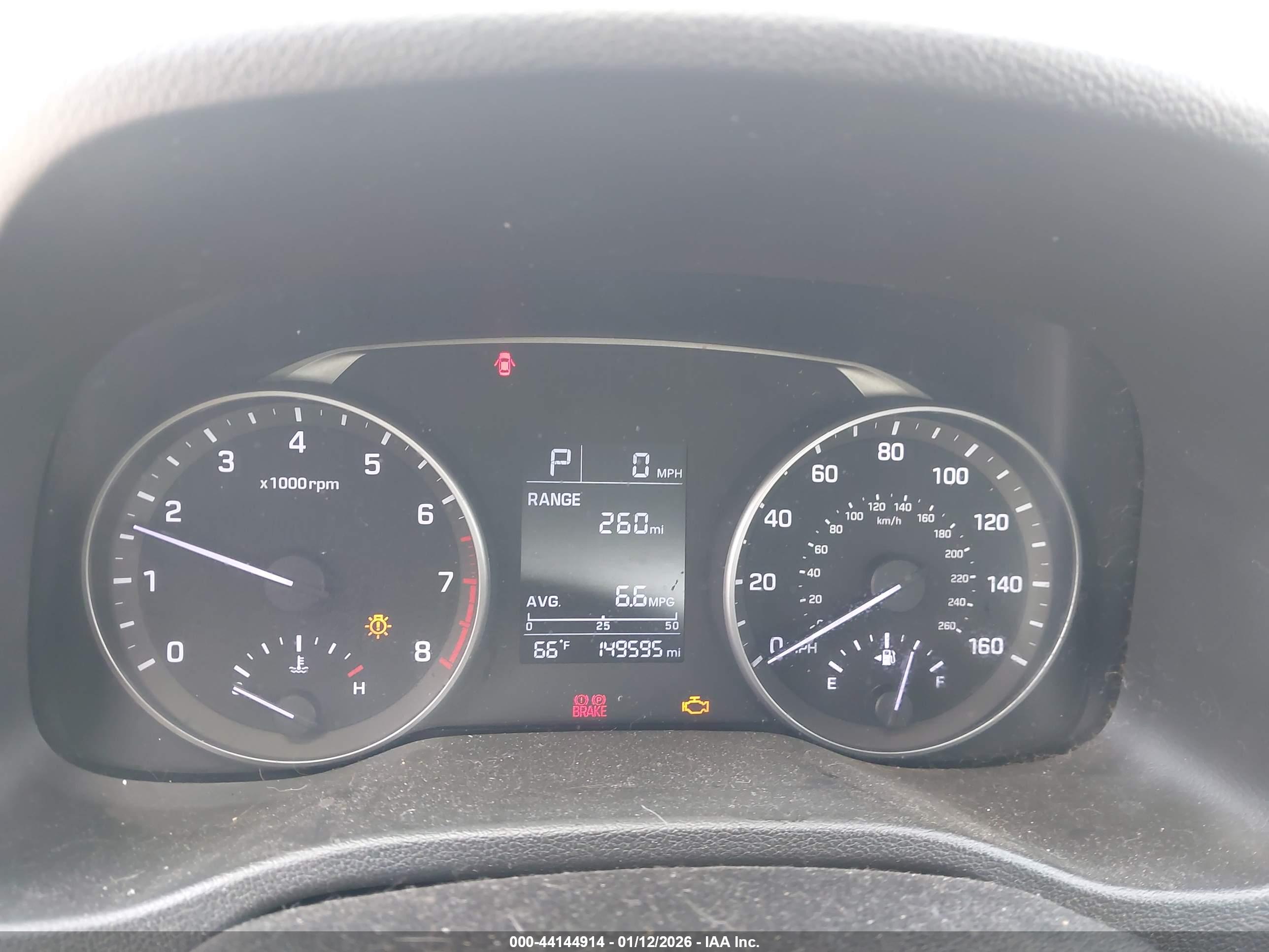 HYUNDAI ELANTRA image 7