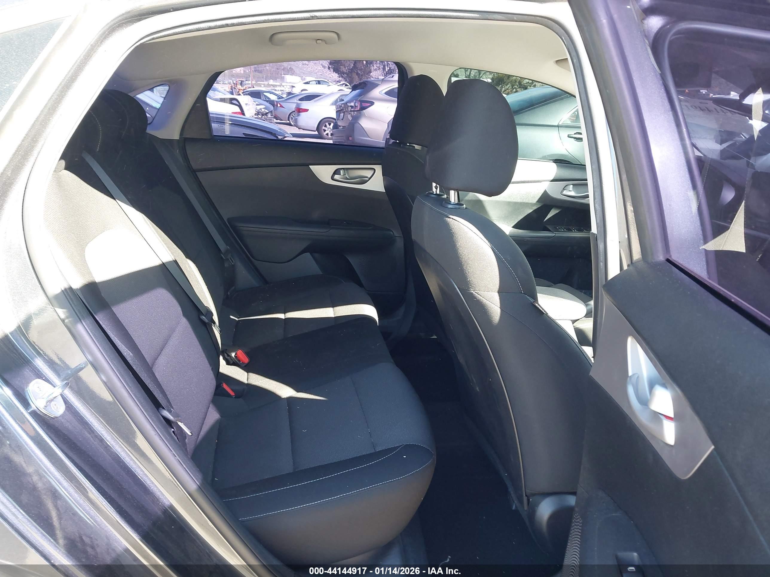 KIA FORTE image 8