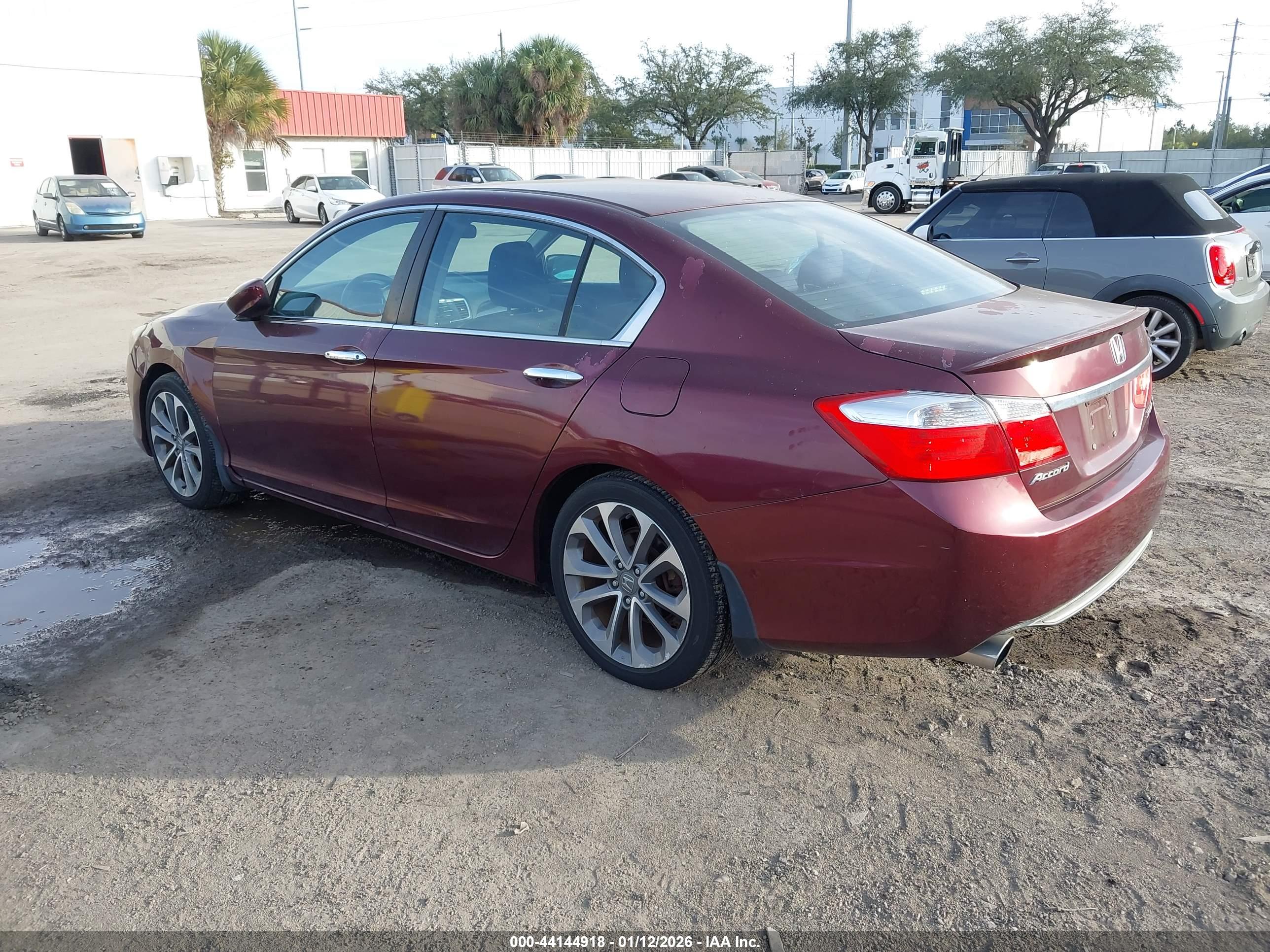 HONDA ACCORD image 3