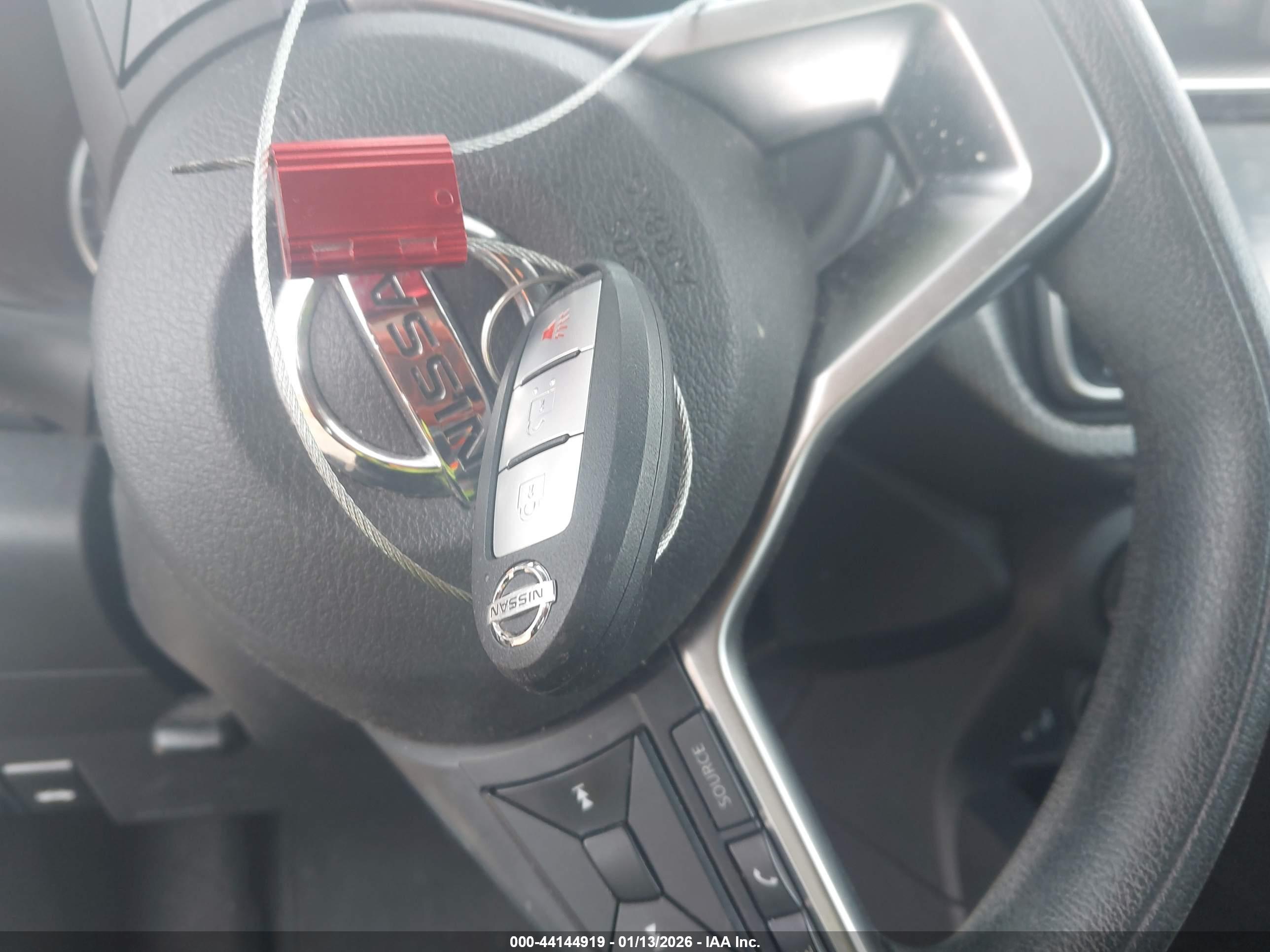 NISSAN KICKS image 11