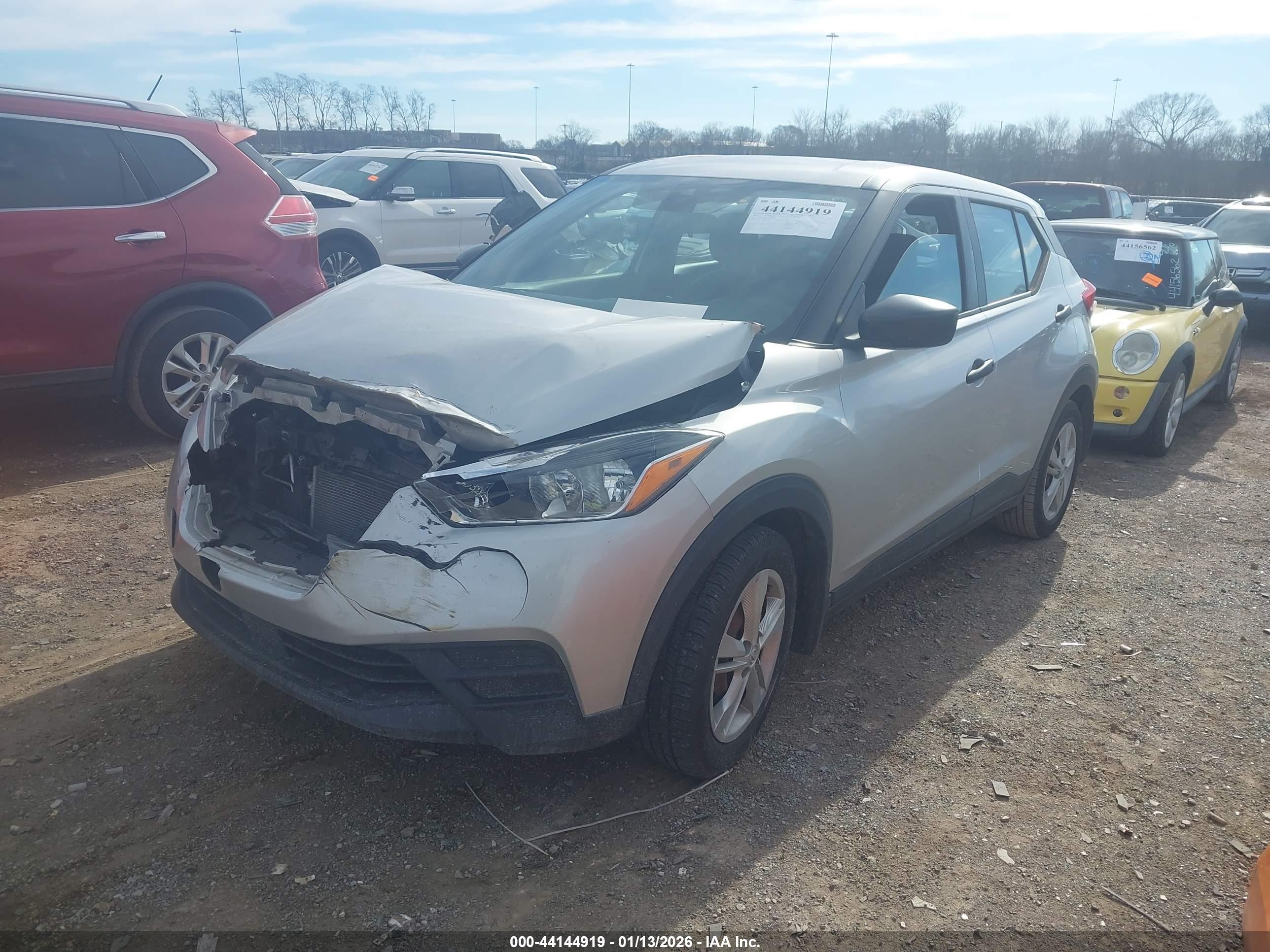 NISSAN KICKS image 2
