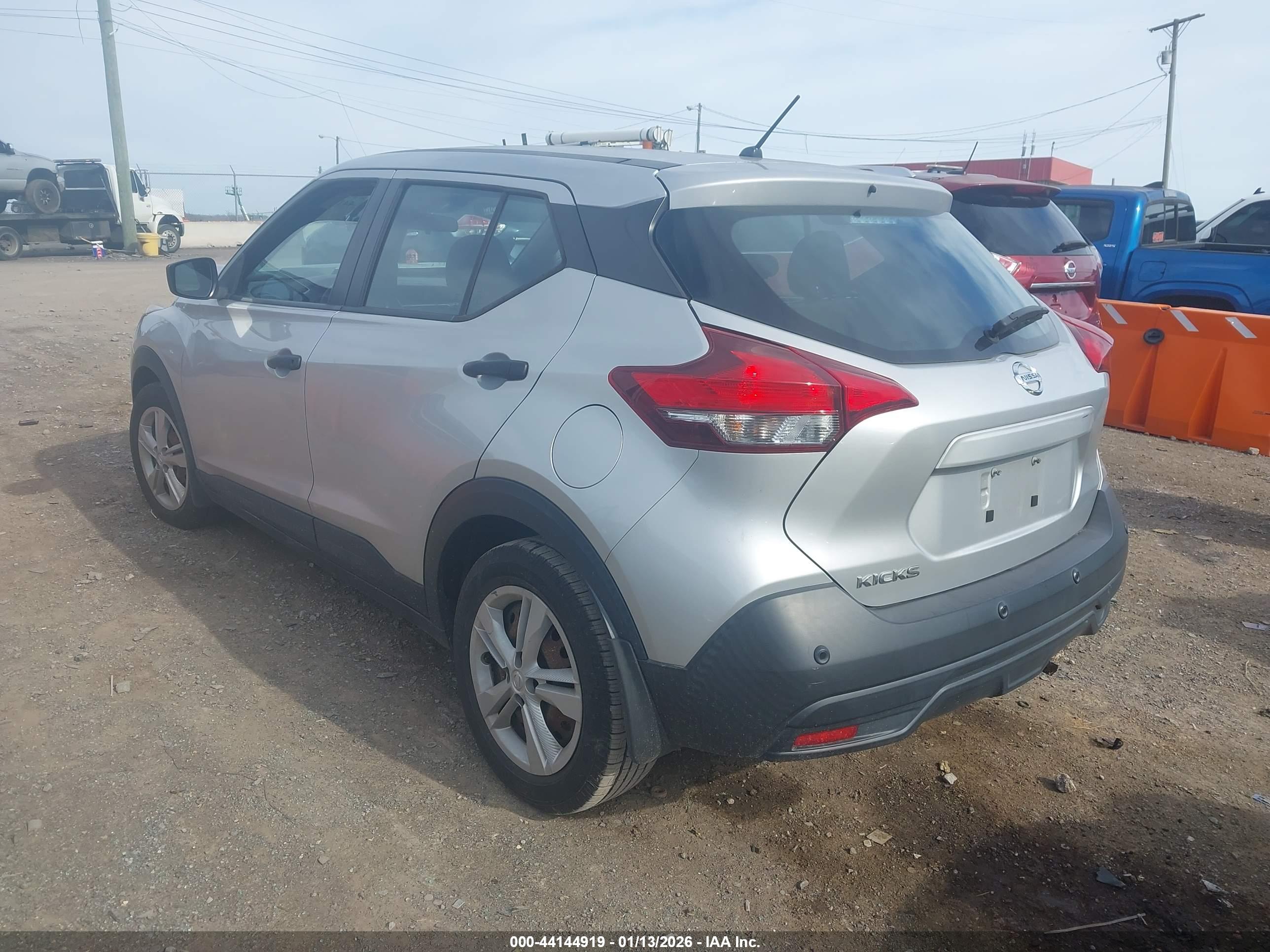 NISSAN KICKS image 3