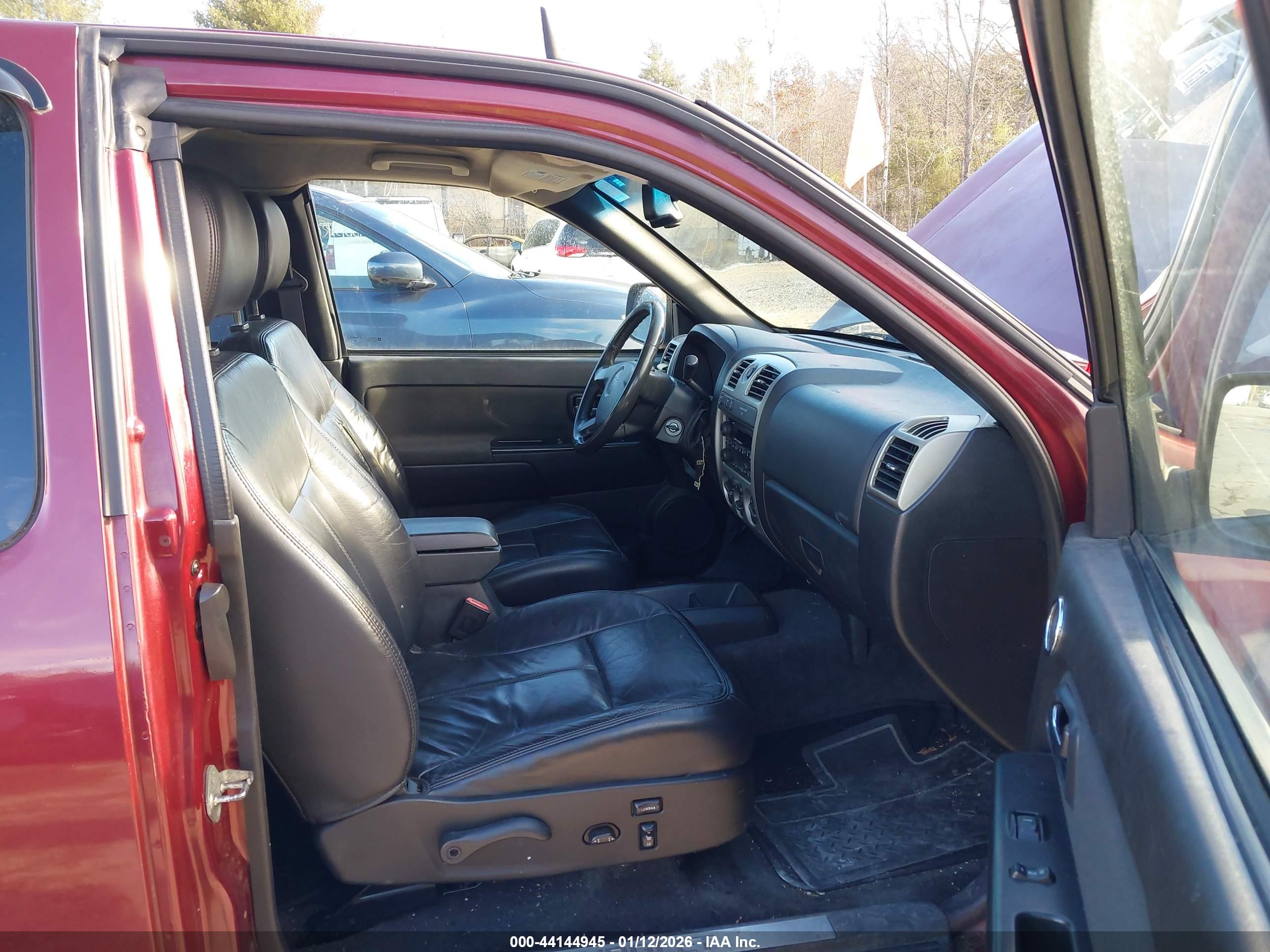 CHEVROLET COLORADO image 5