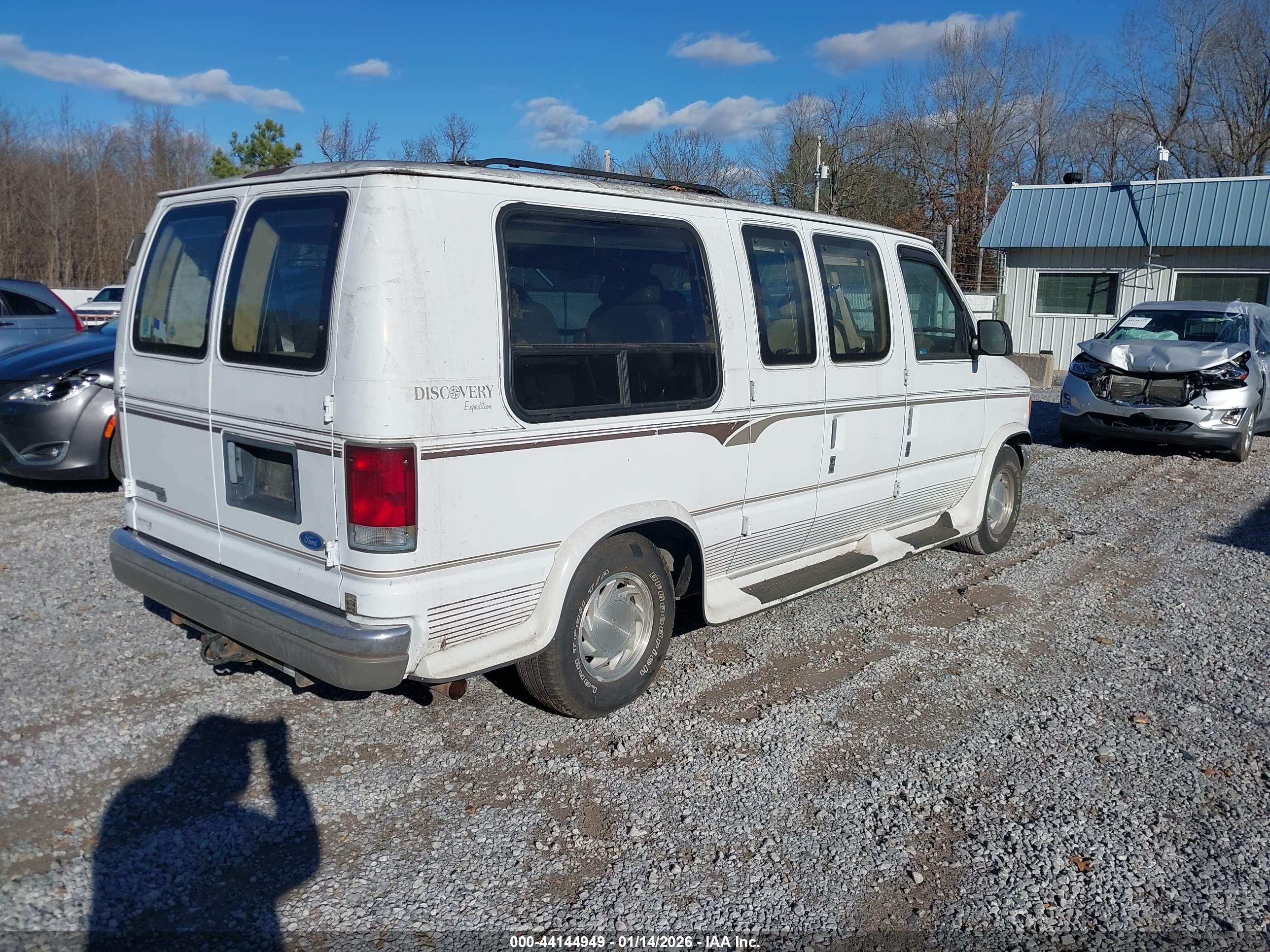 FORD ECONOLINE image 4