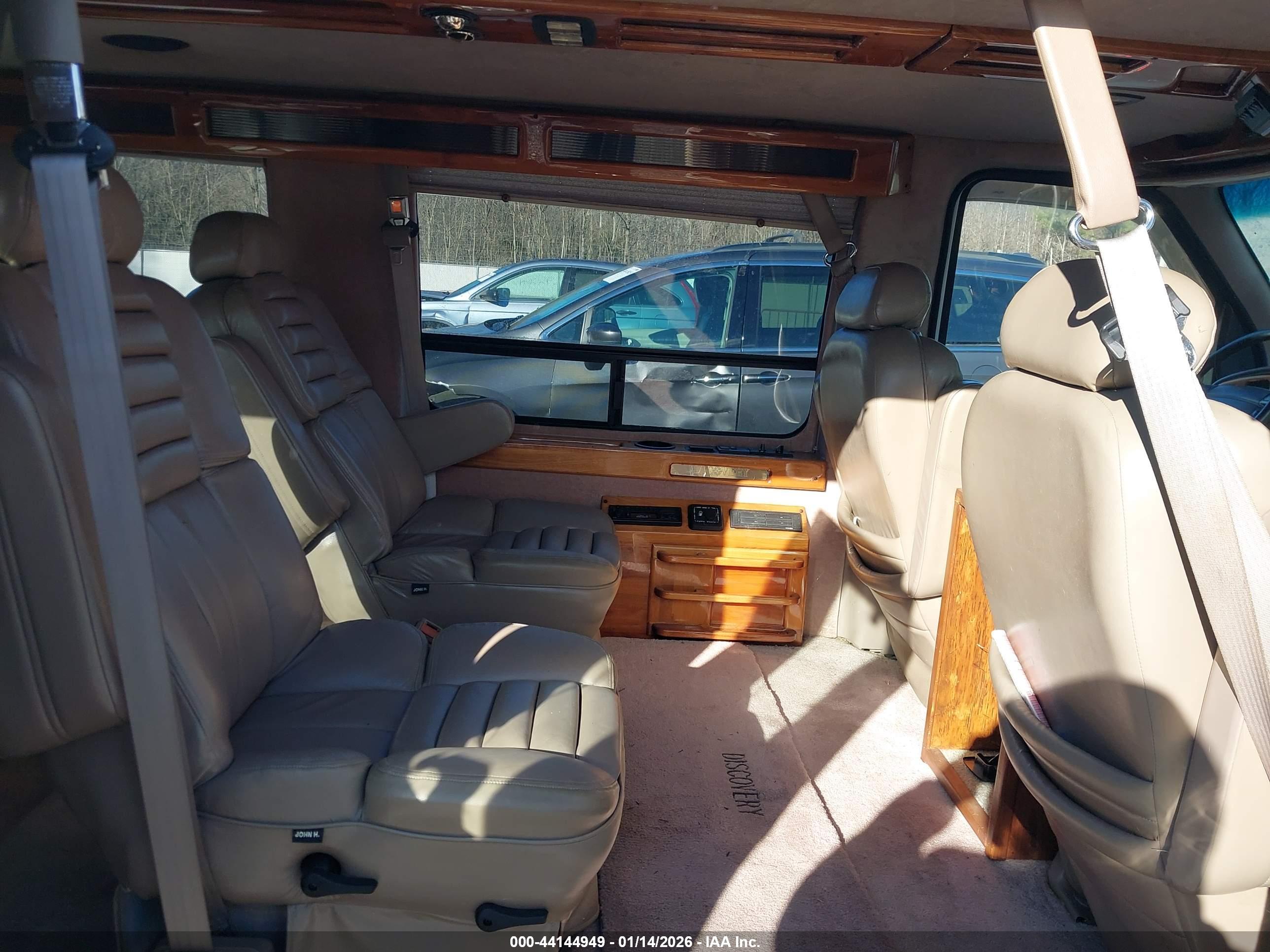 FORD ECONOLINE image 8