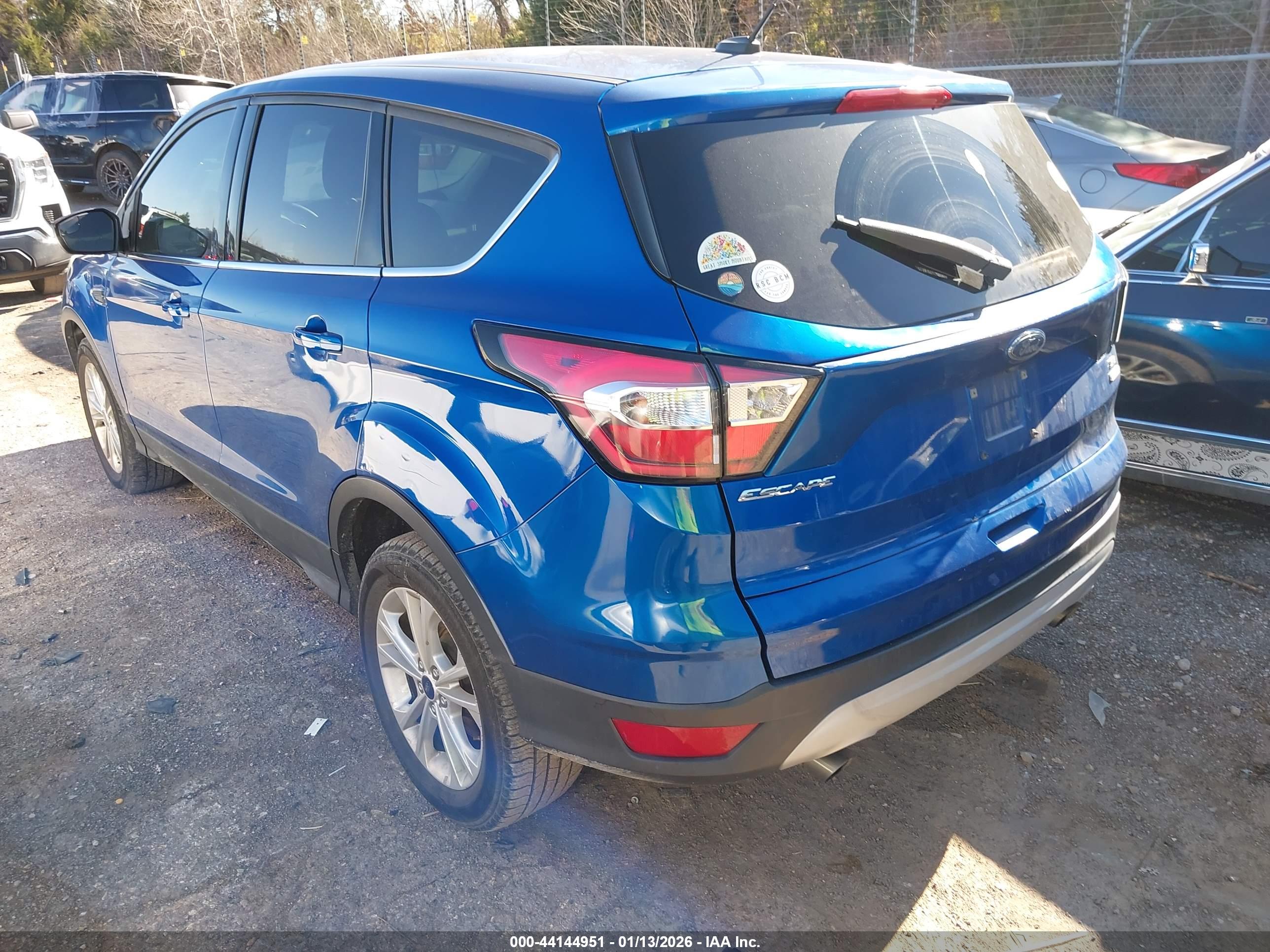FORD ESCAPE image 3