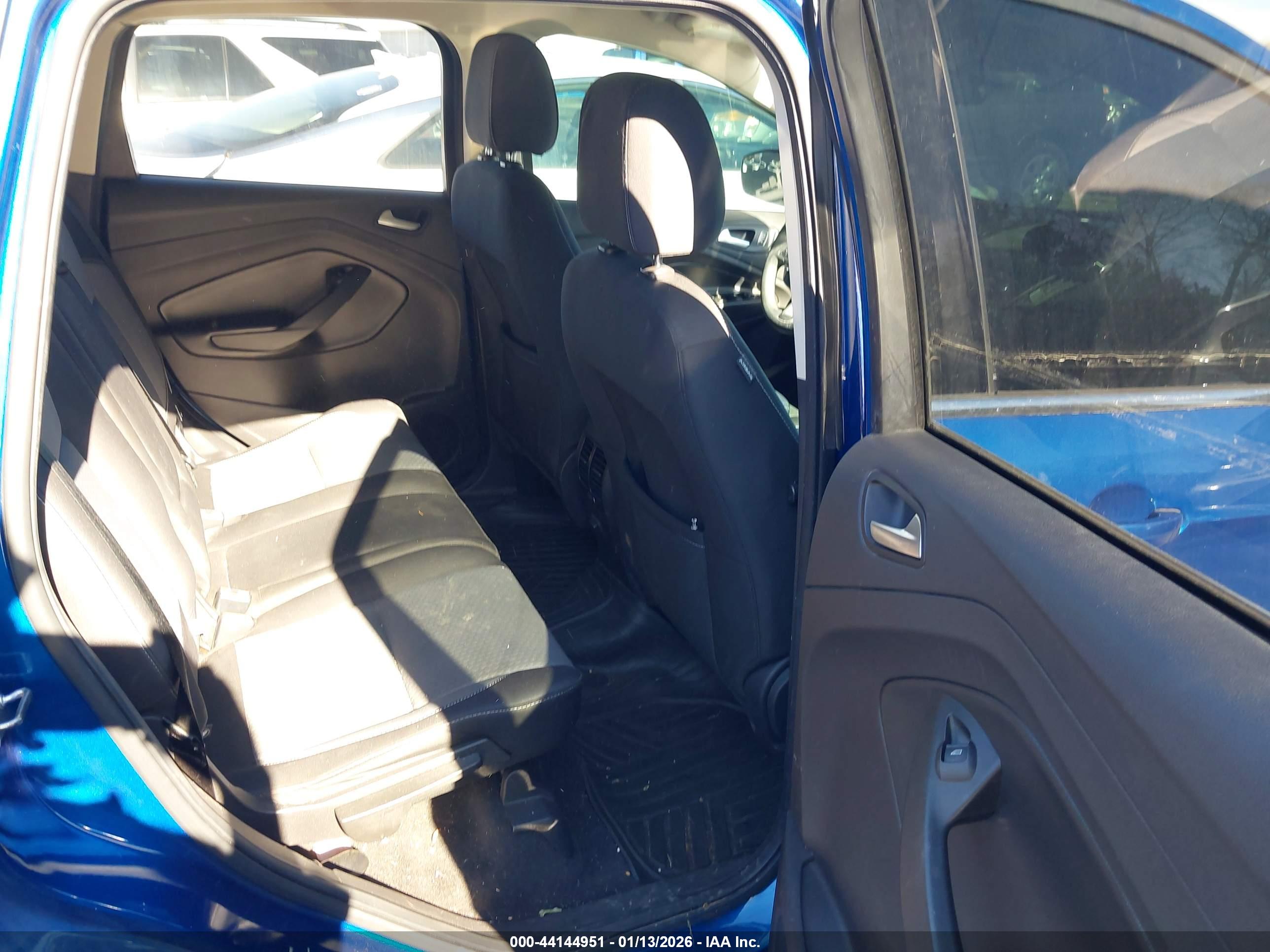 FORD ESCAPE image 8