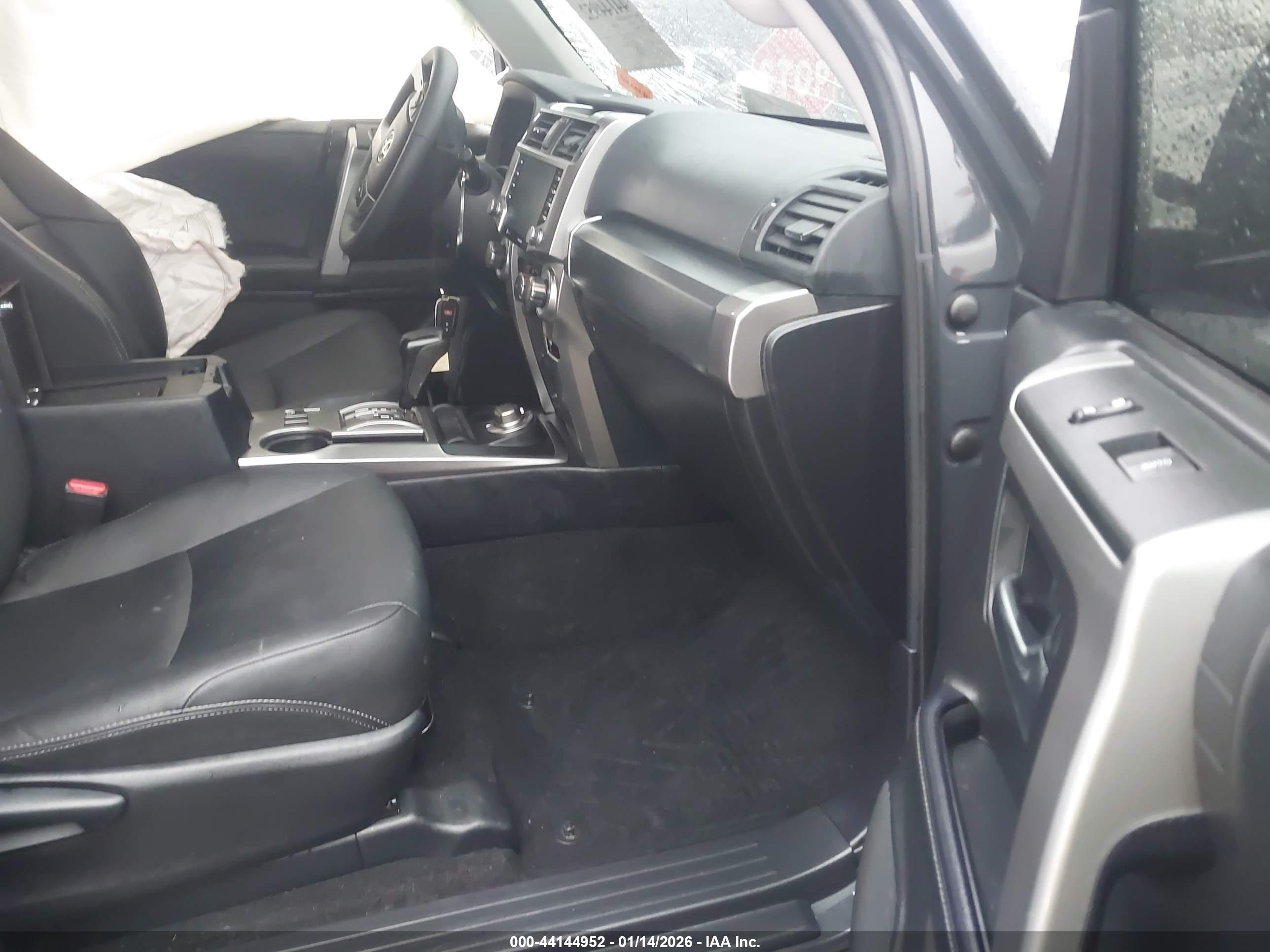 TOYOTA 4RUNNER image 5