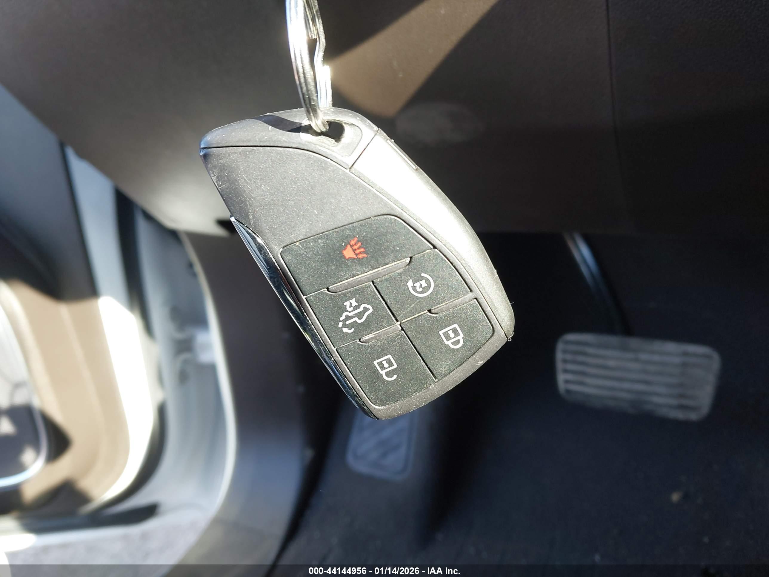GMC SIERRA image 11