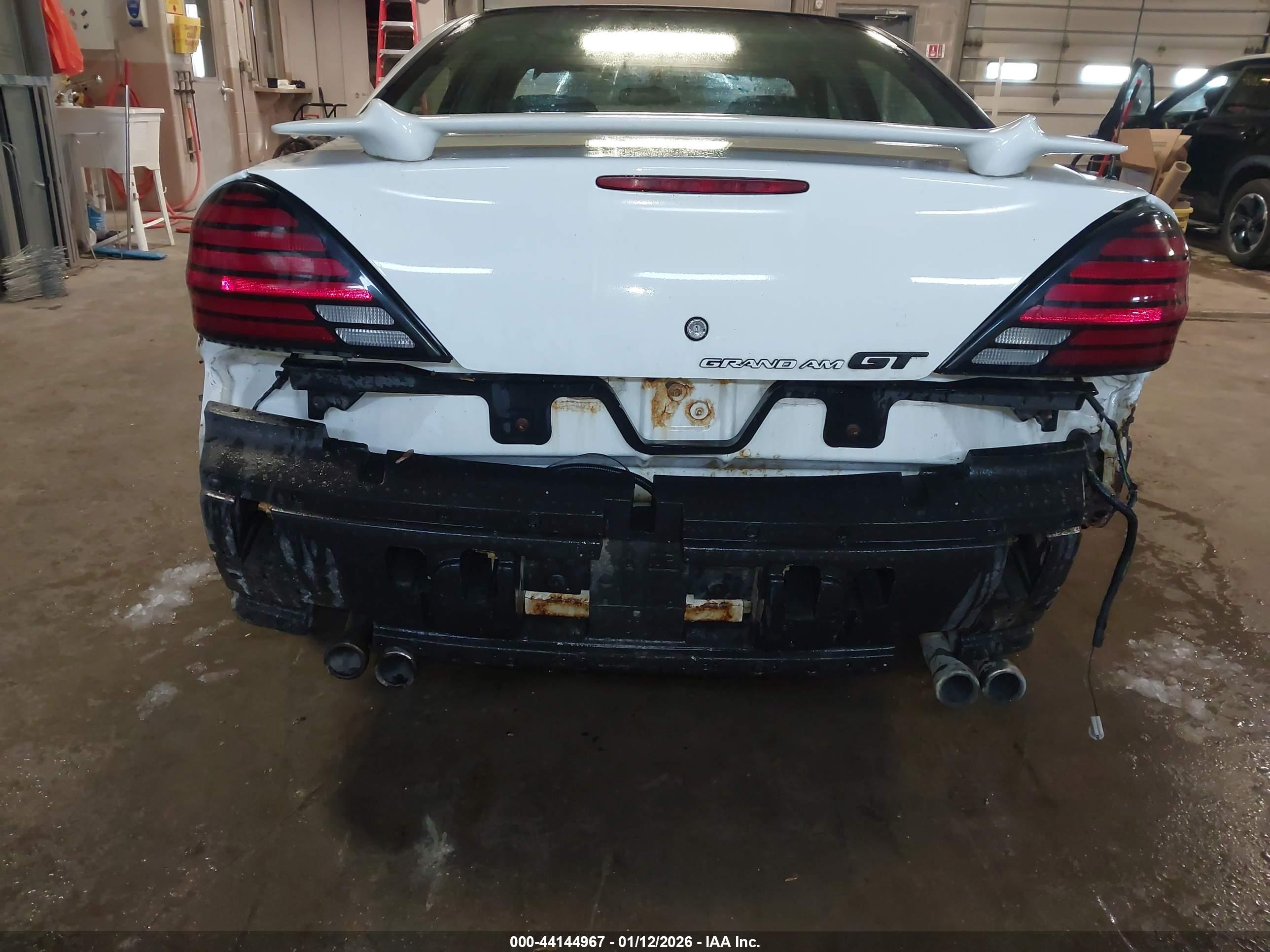 PONTIAC GRAND image 6