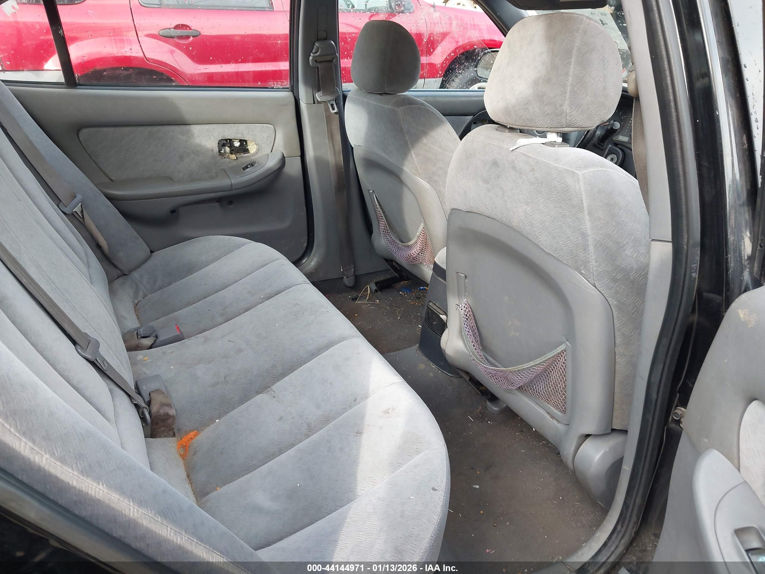 HYUNDAI ELANTRA image 8