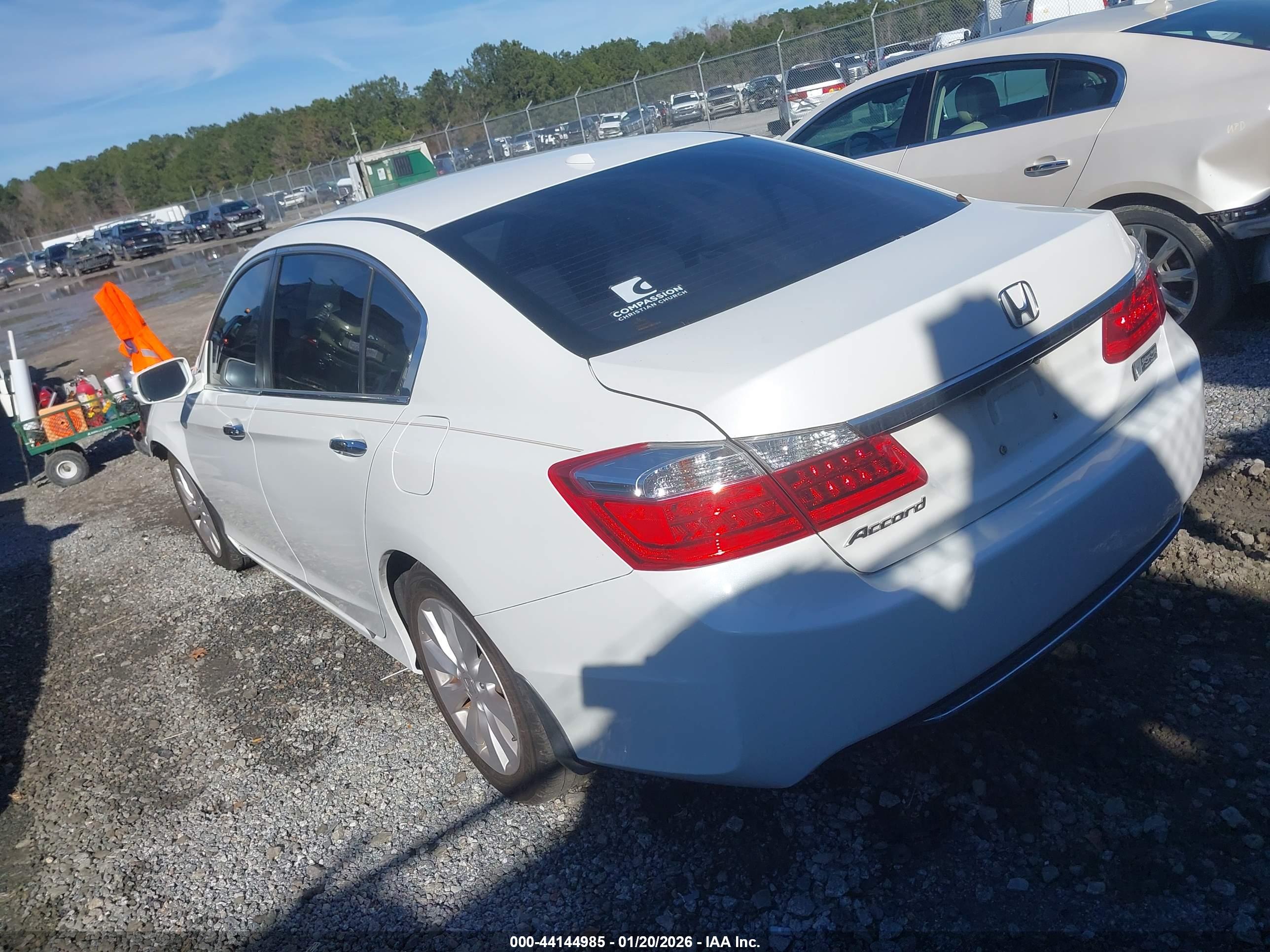 HONDA ACCORD image 3