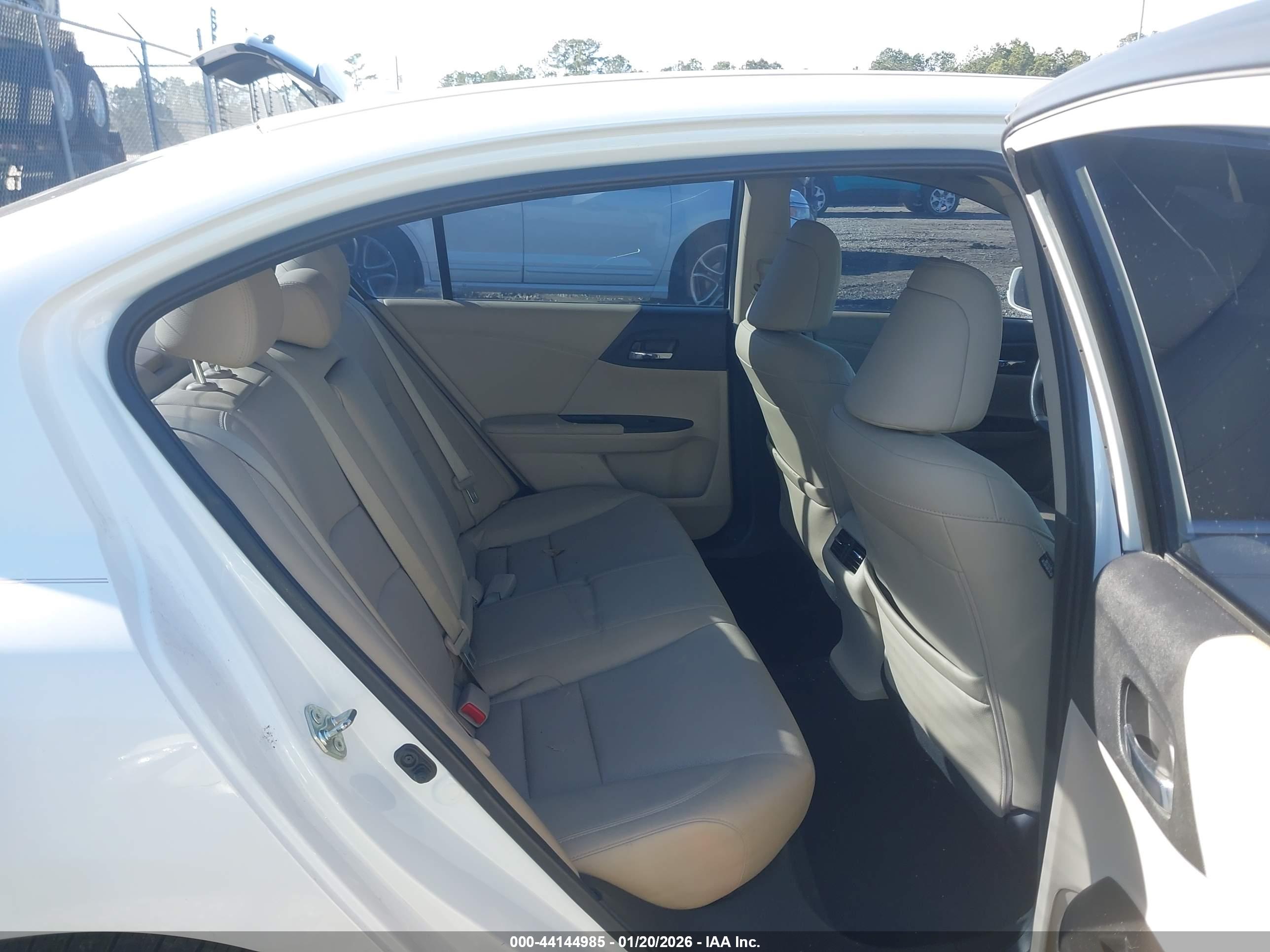 HONDA ACCORD image 8
