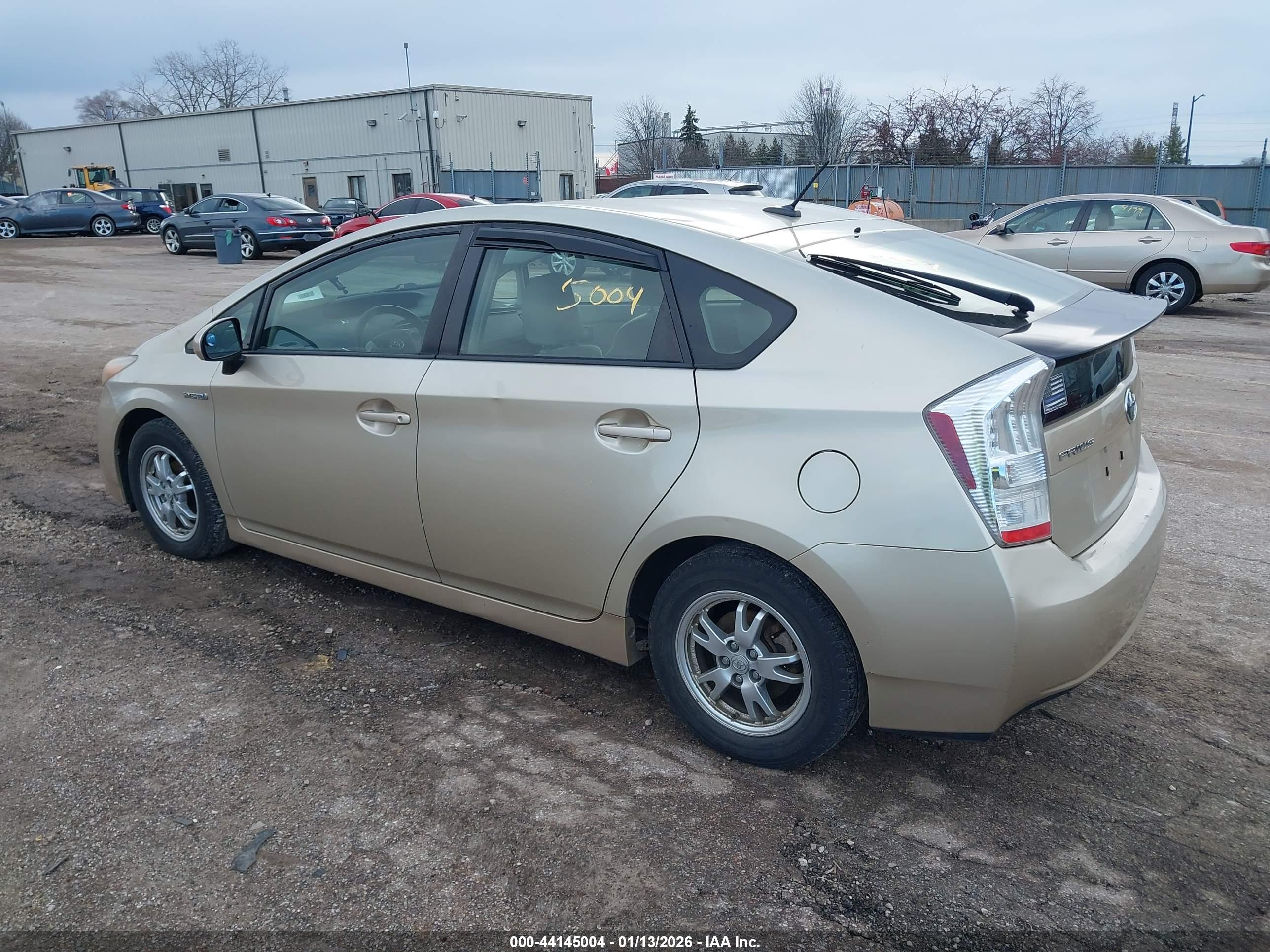 TOYOTA PRIUS image 3