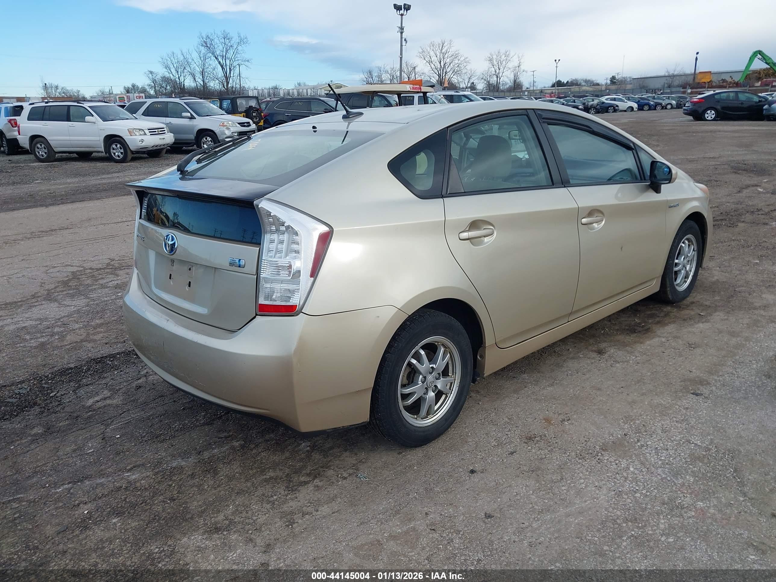 TOYOTA PRIUS image 4
