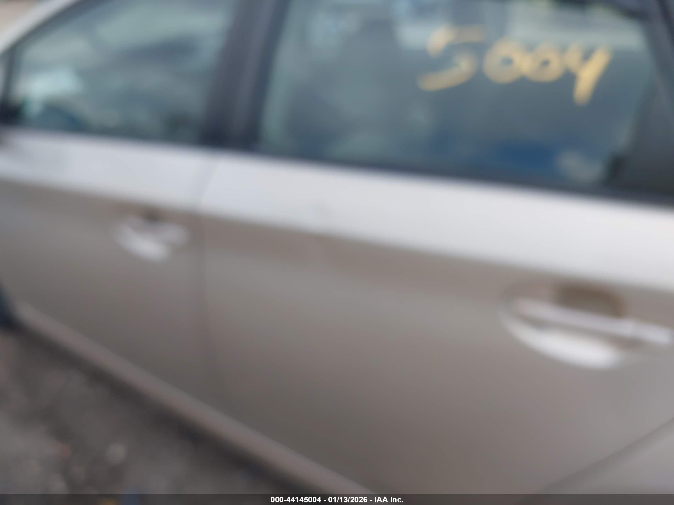 TOYOTA PRIUS image 6