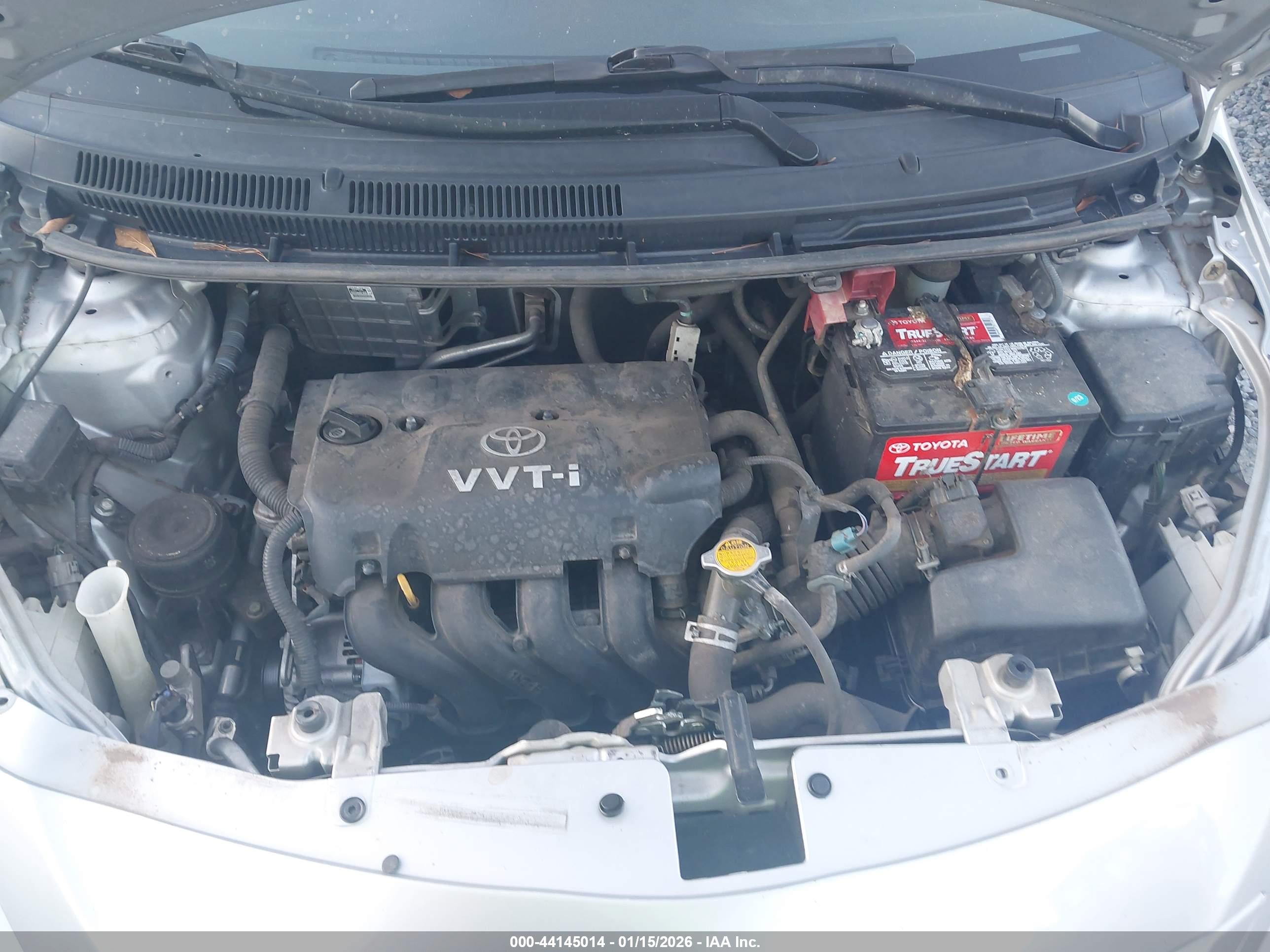 TOYOTA YARIS image 10