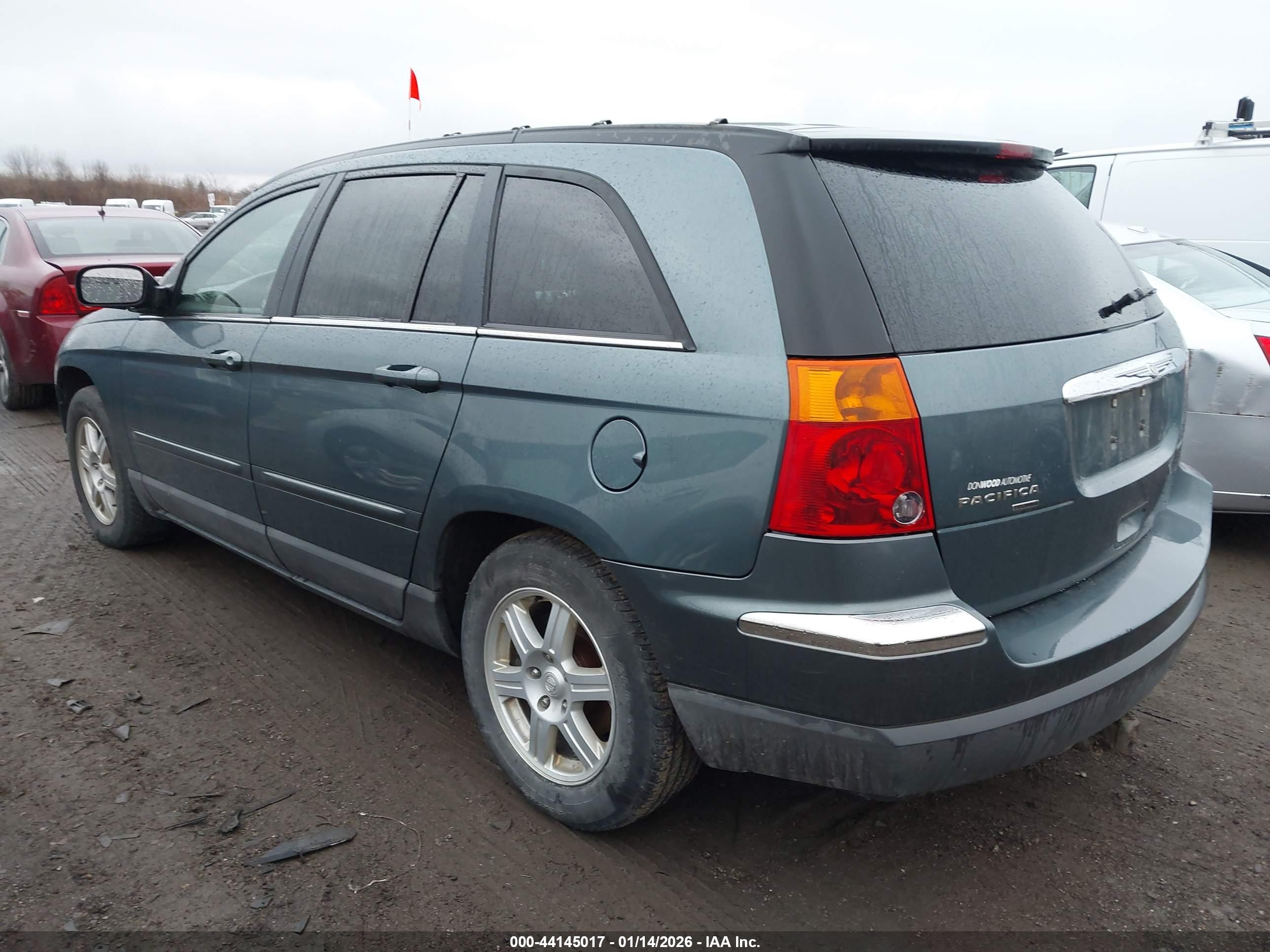 CHRYSLER PACIFICA image 3