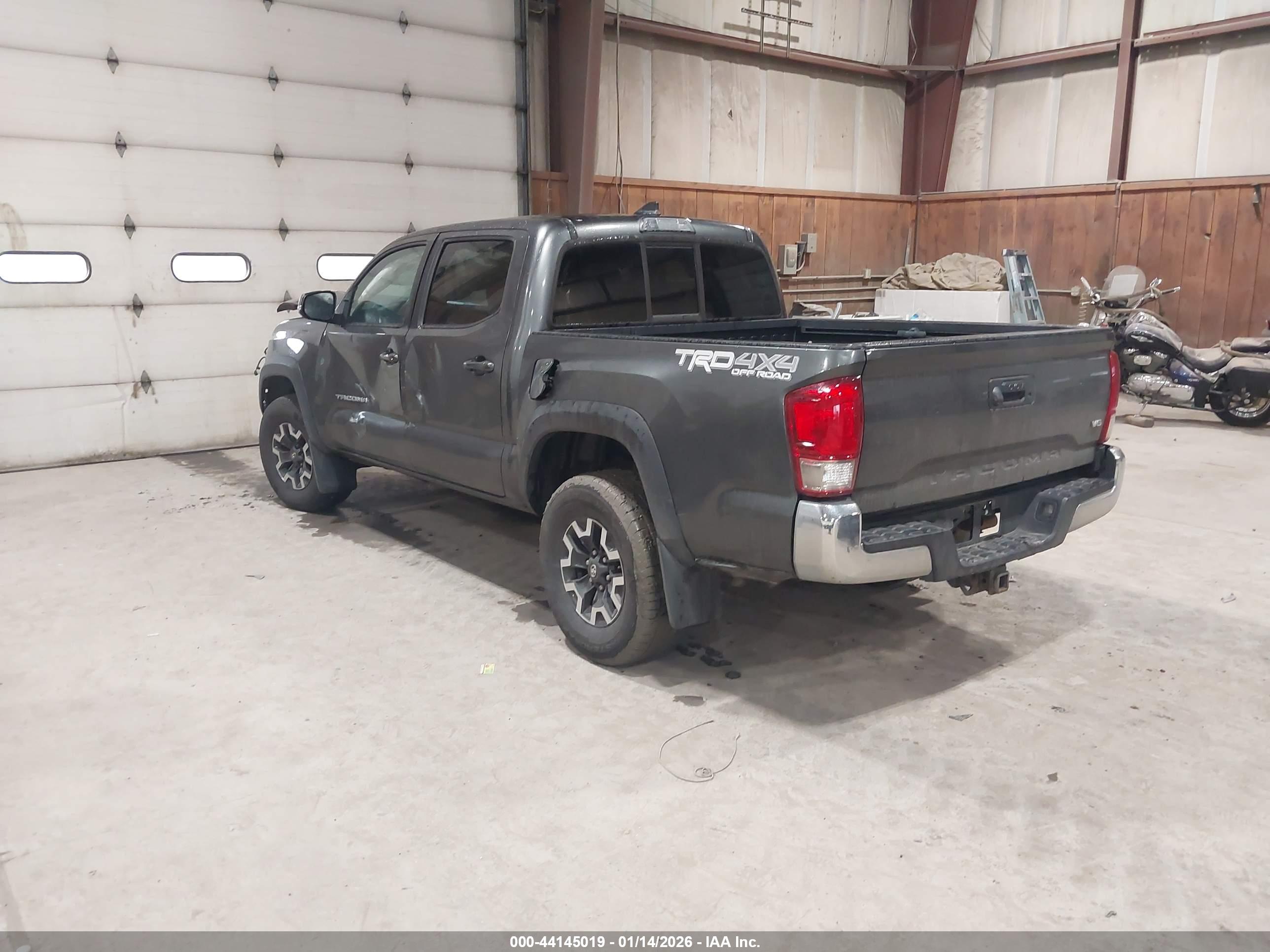 TOYOTA TACOMA image 3