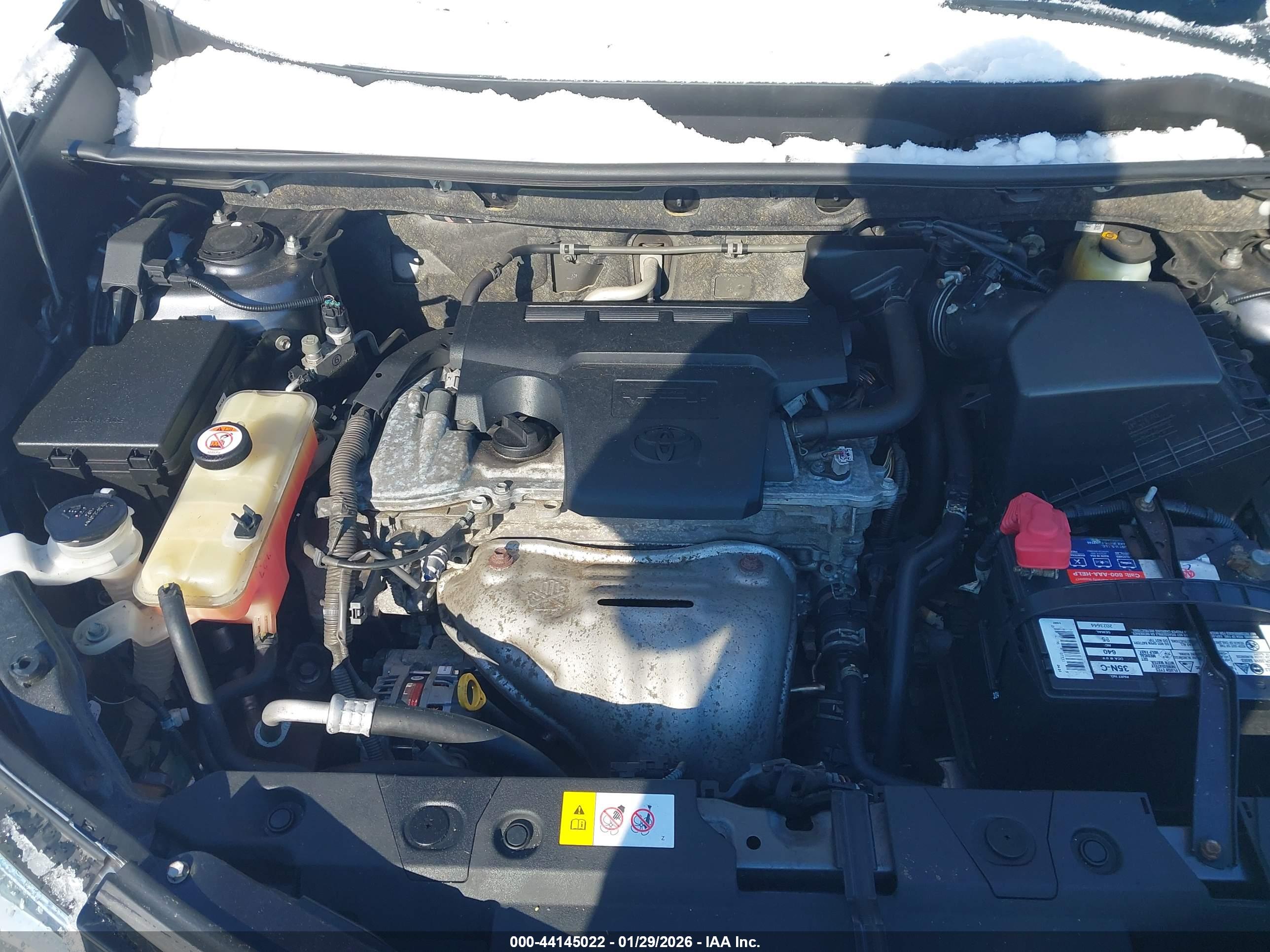 TOYOTA RAV4 image 10