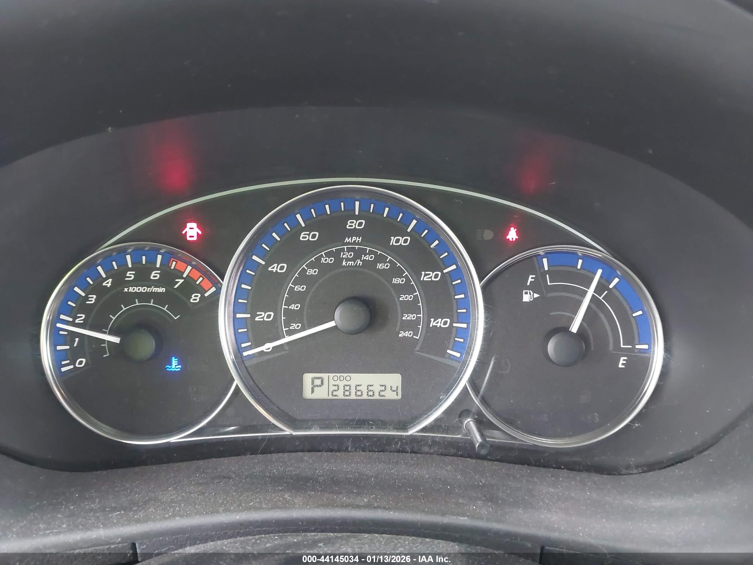 SUBARU FORESTER image 7
