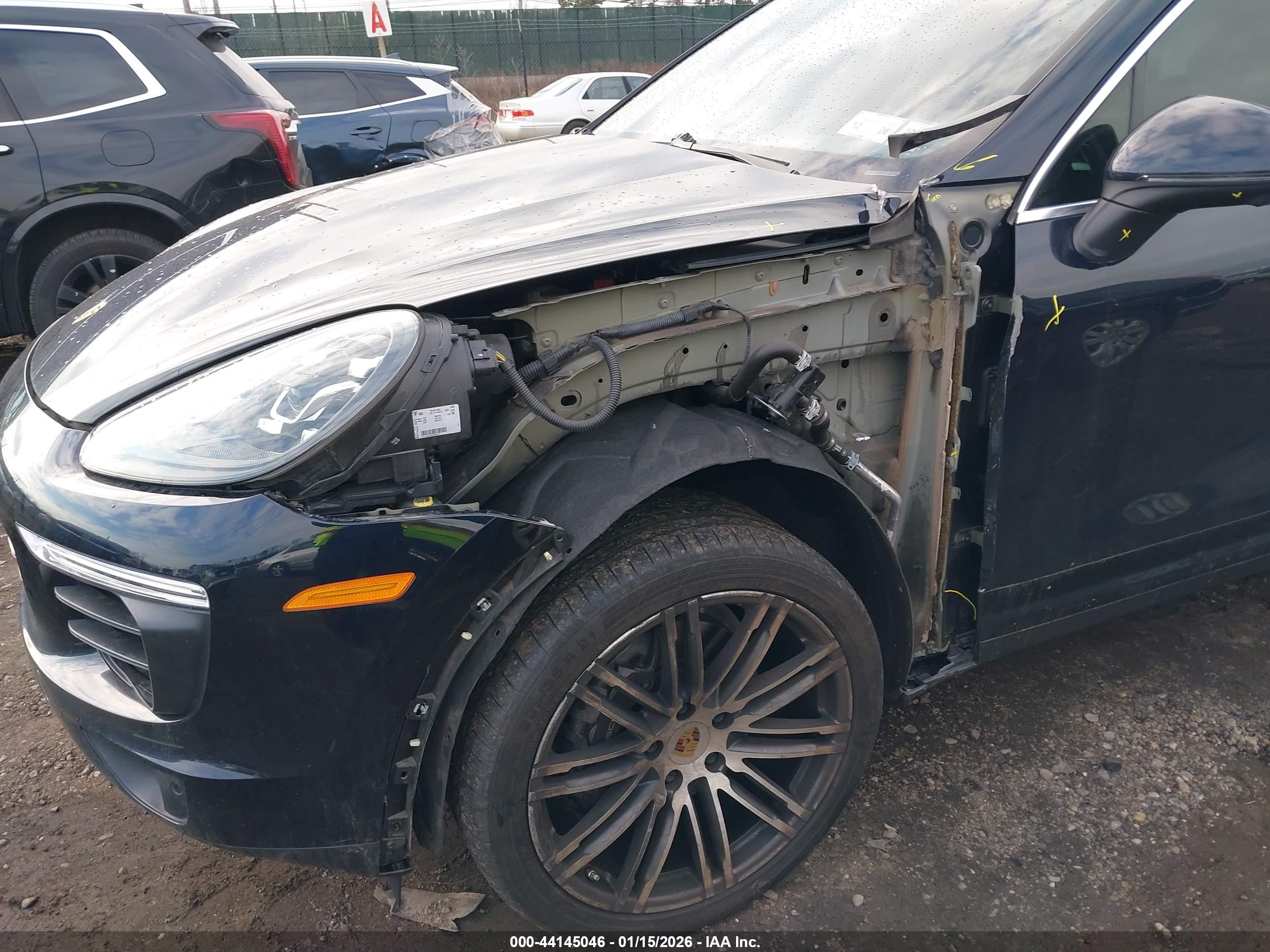 PORSCHE CAYENNE image 6