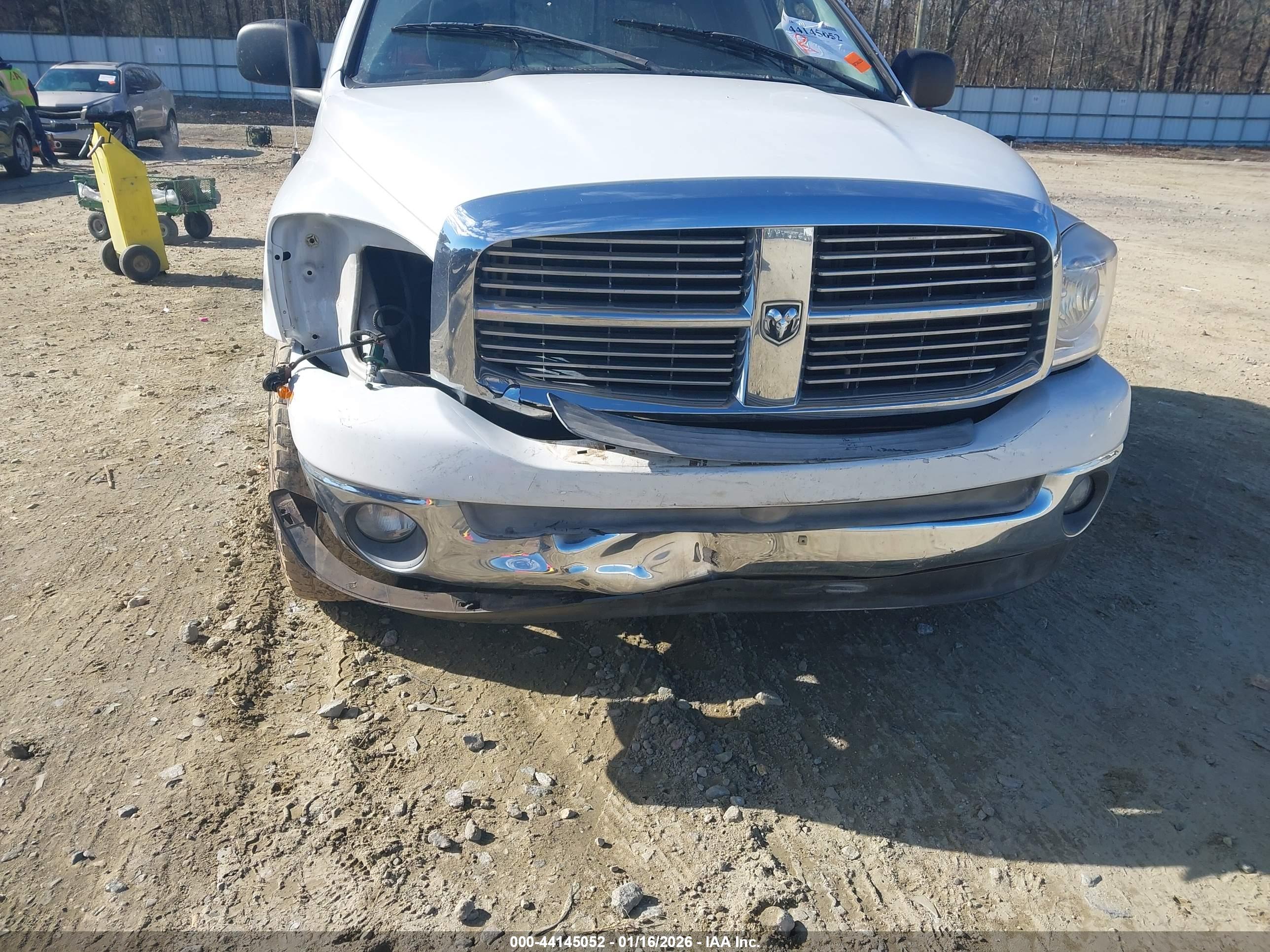 DODGE RAM image 6
