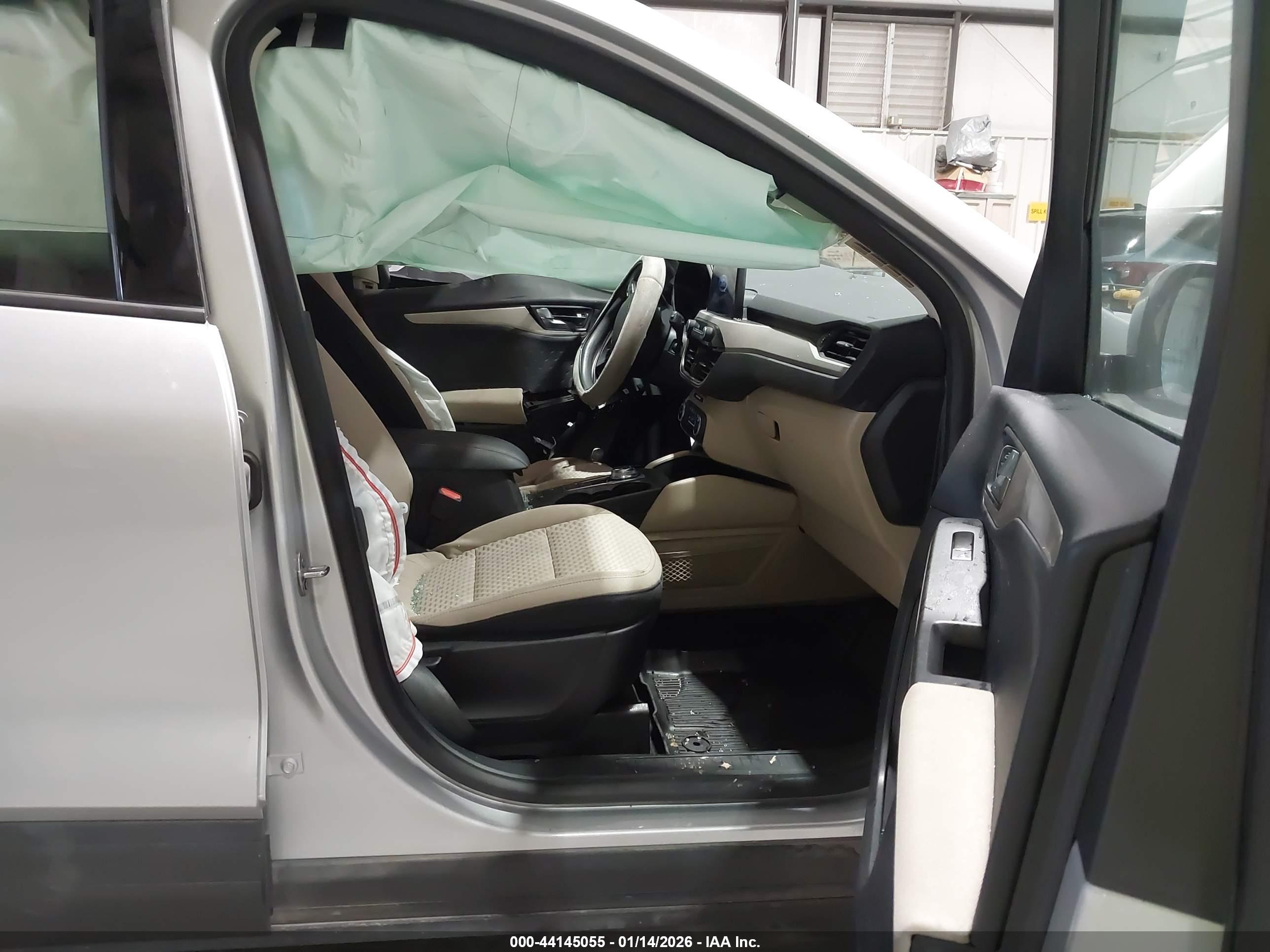 FORD ESCAPE image 5