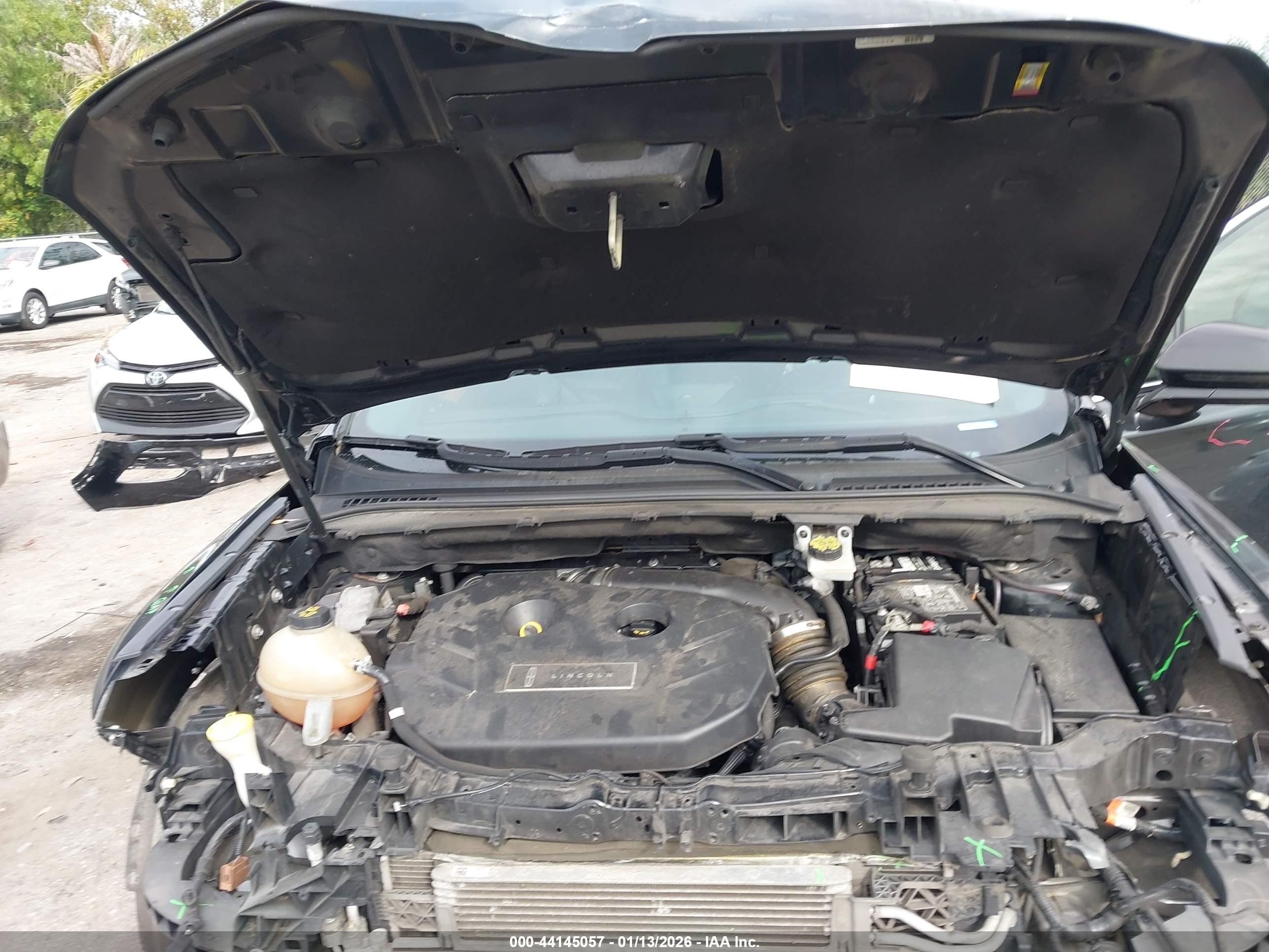 LINCOLN MKC image 10