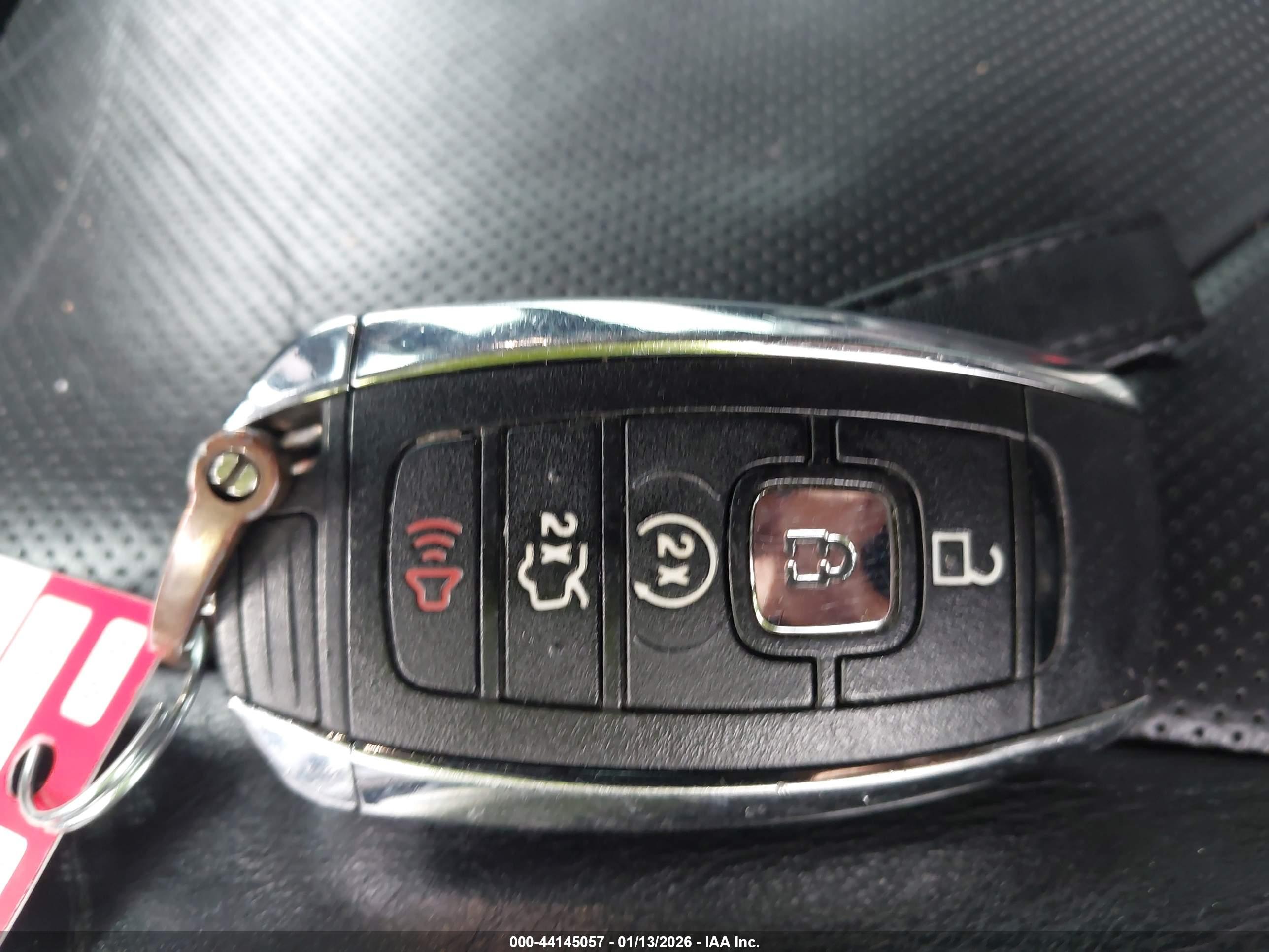 LINCOLN MKC image 11