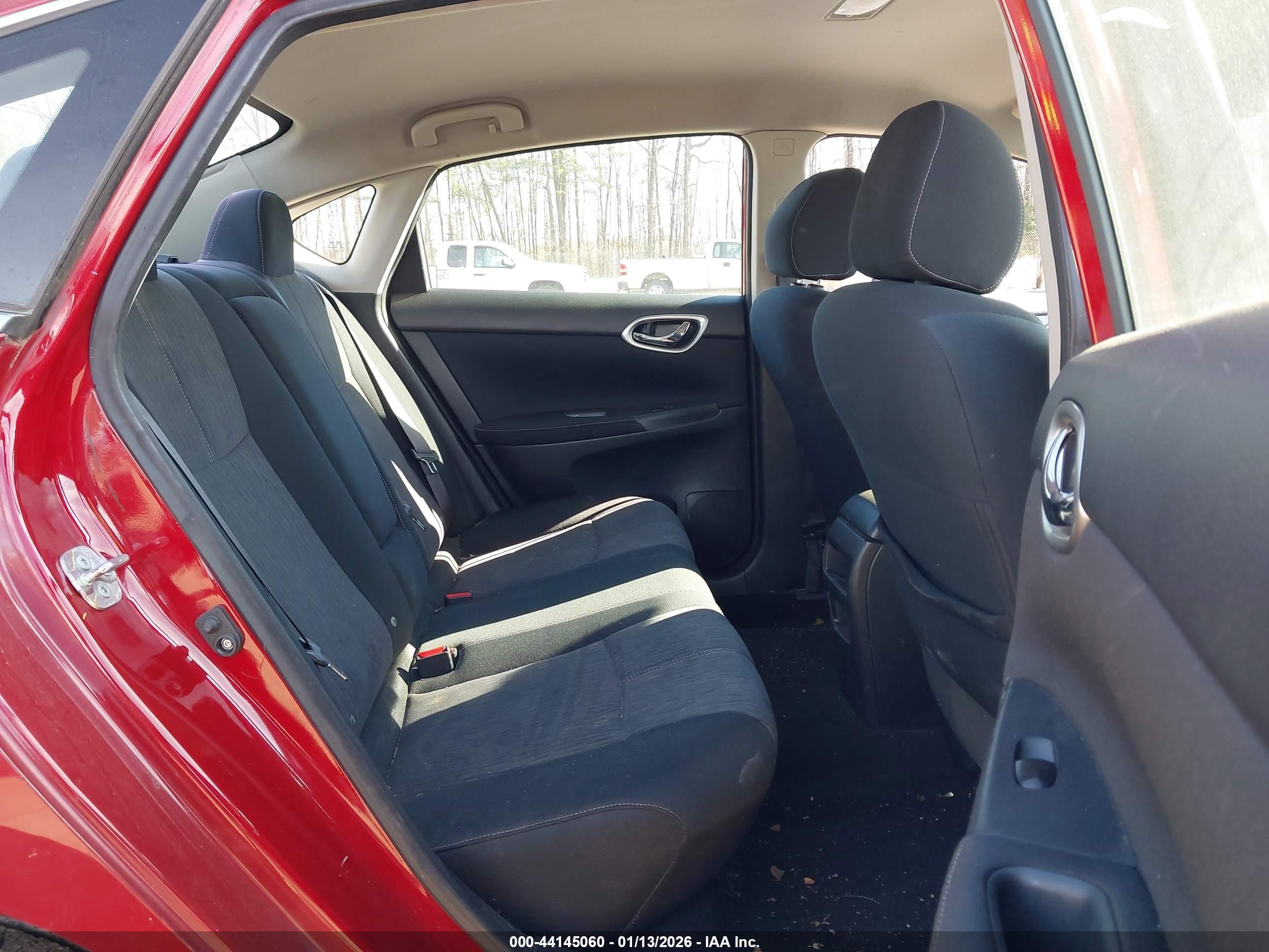 NISSAN SENTRA image 8