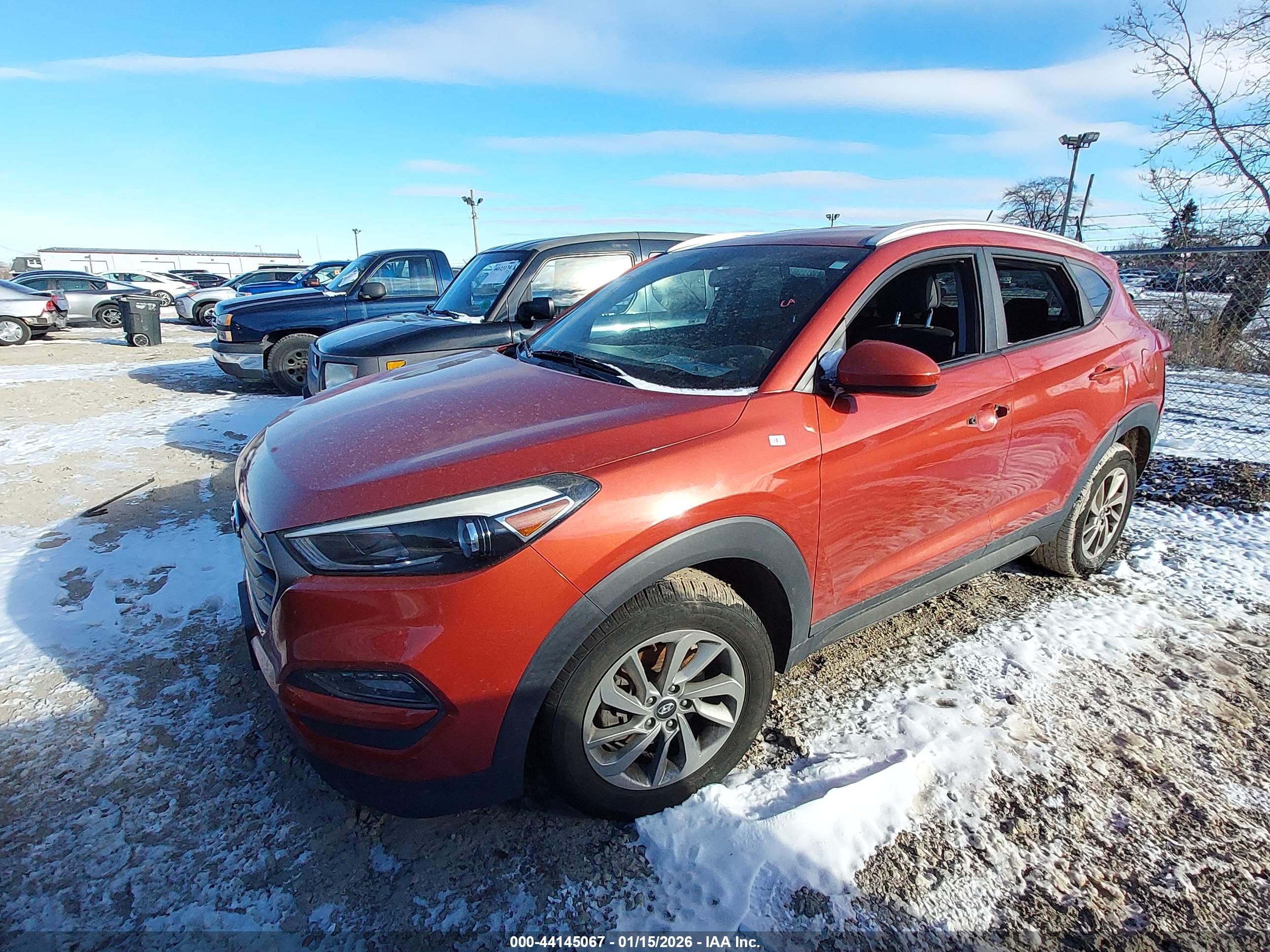 HYUNDAI TUCSON image 2