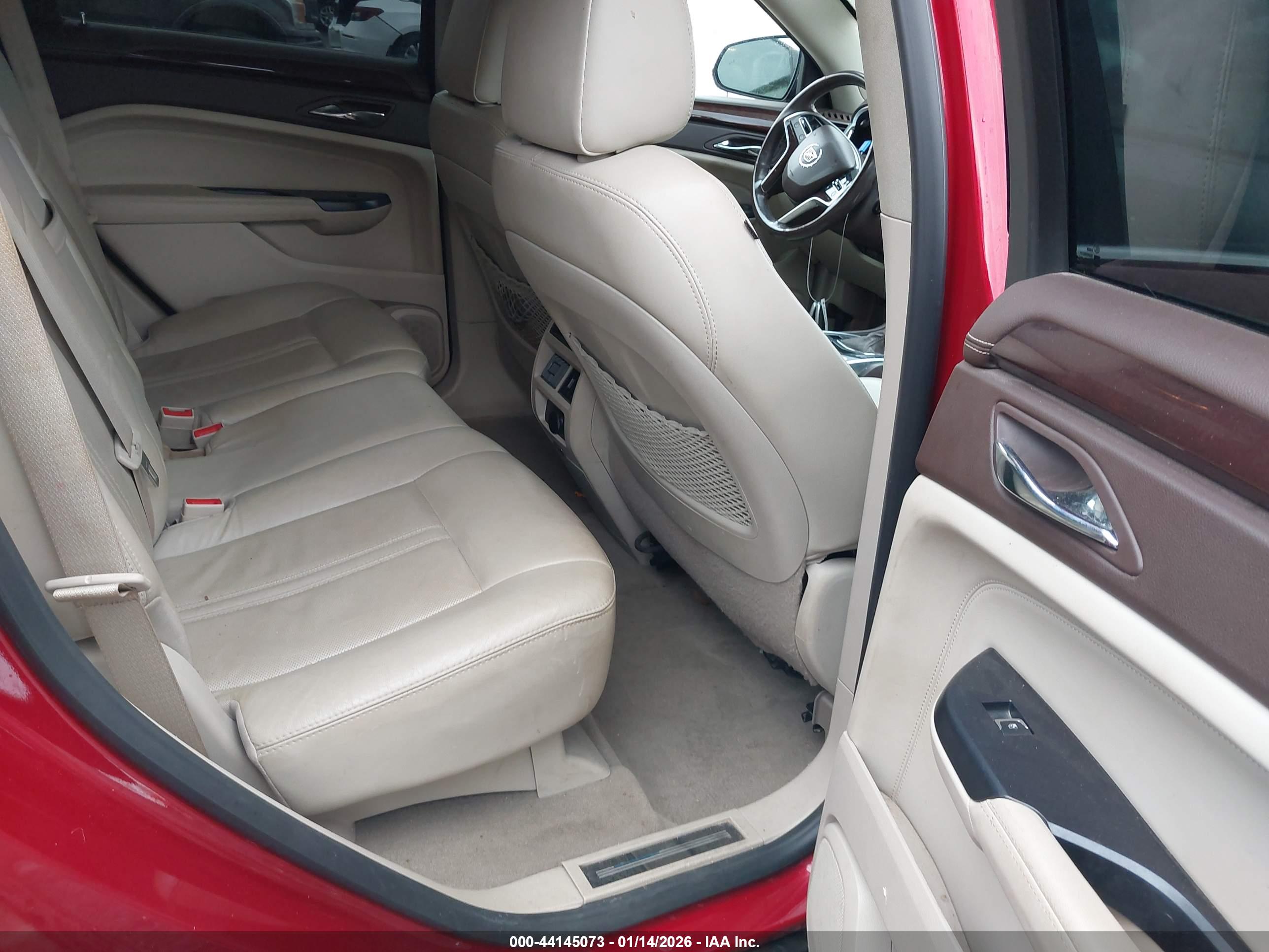 CADILLAC SRX image 8