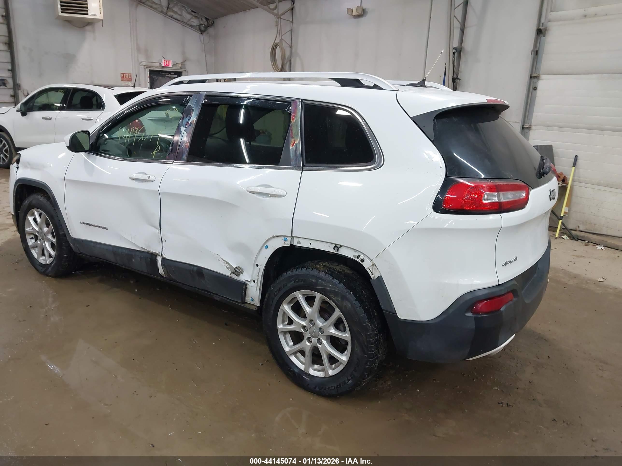 JEEP CHEROKEE image 3
