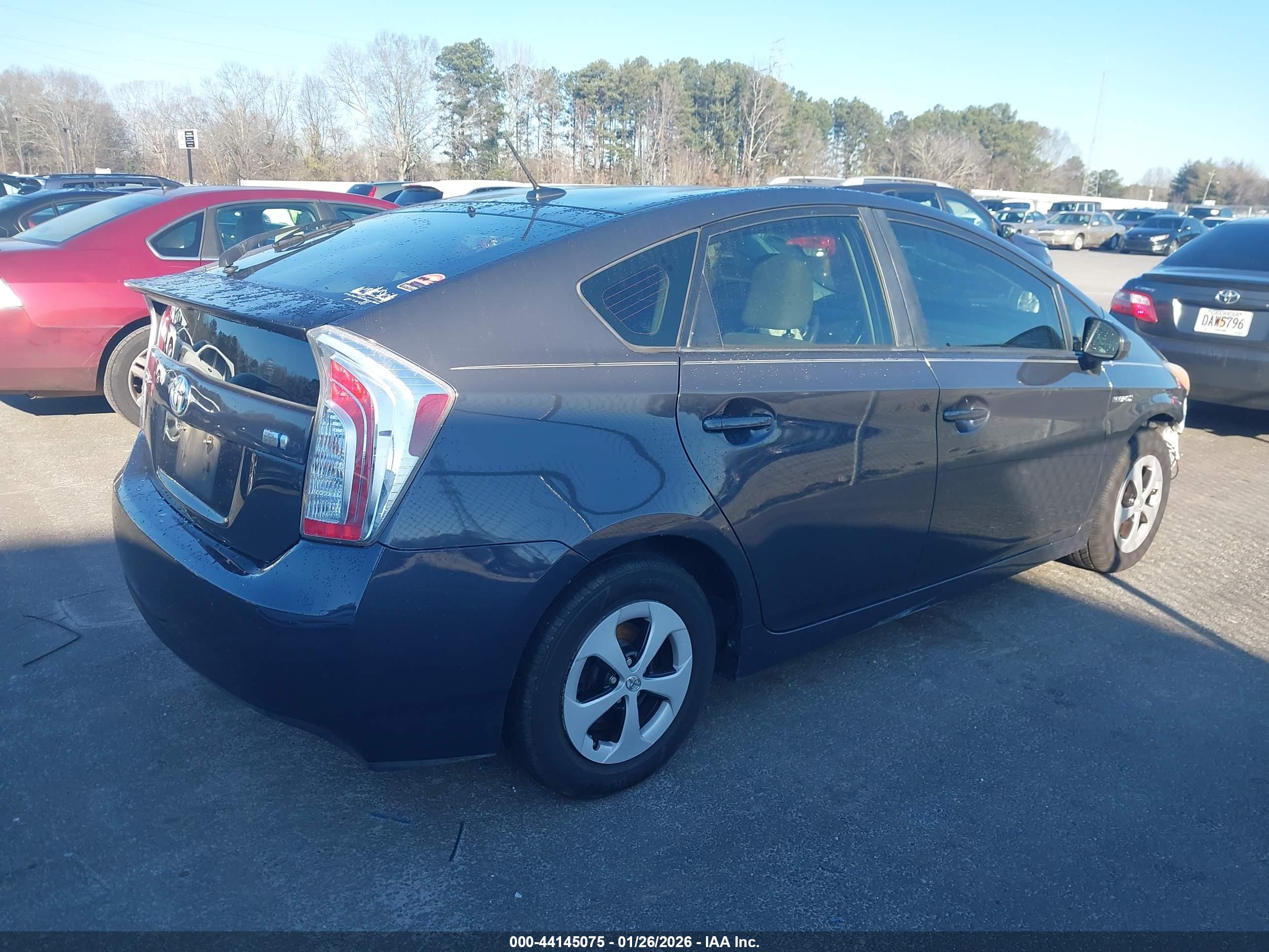 TOYOTA PRIUS image 4