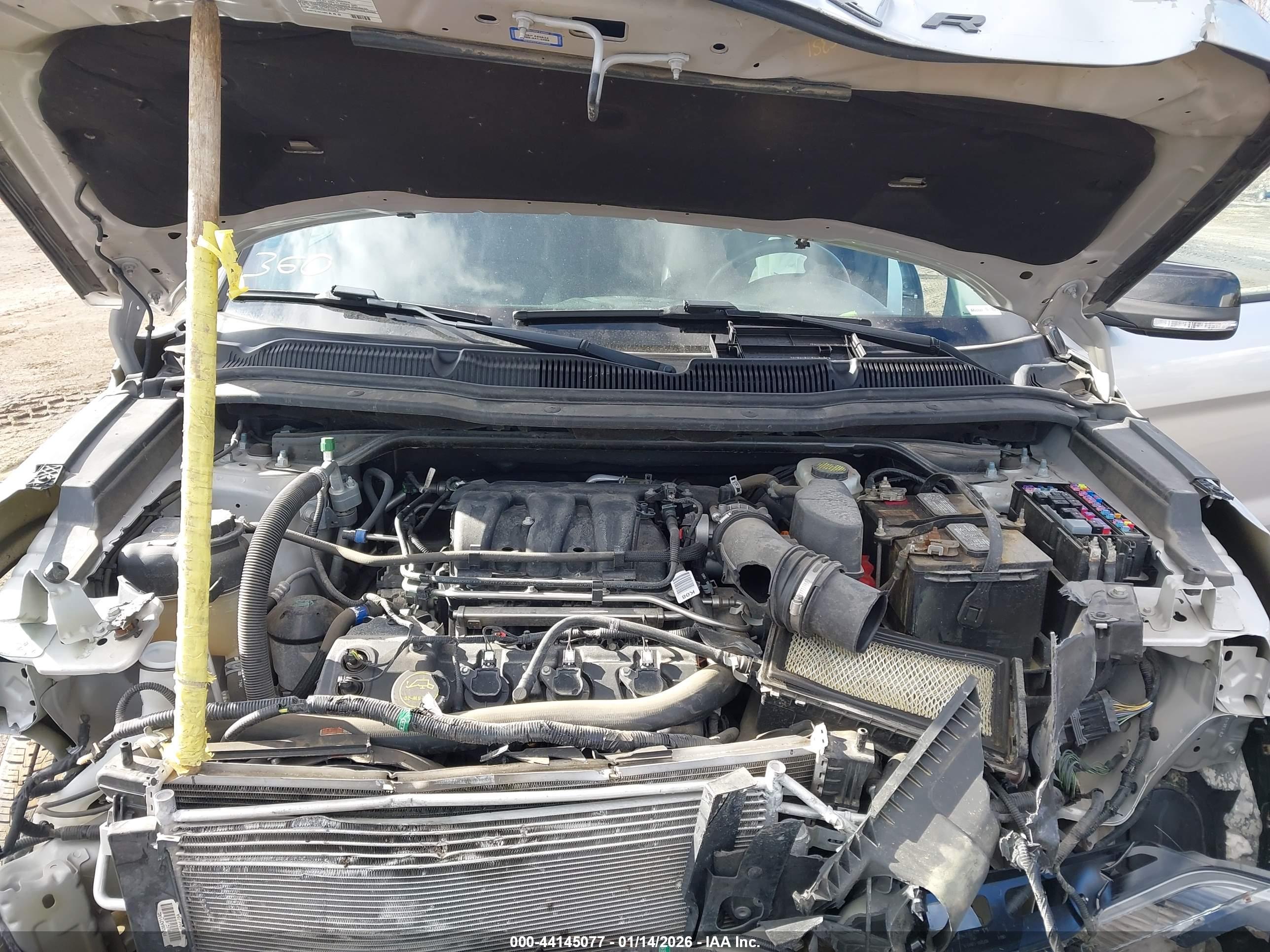 FORD EXPLORER image 10