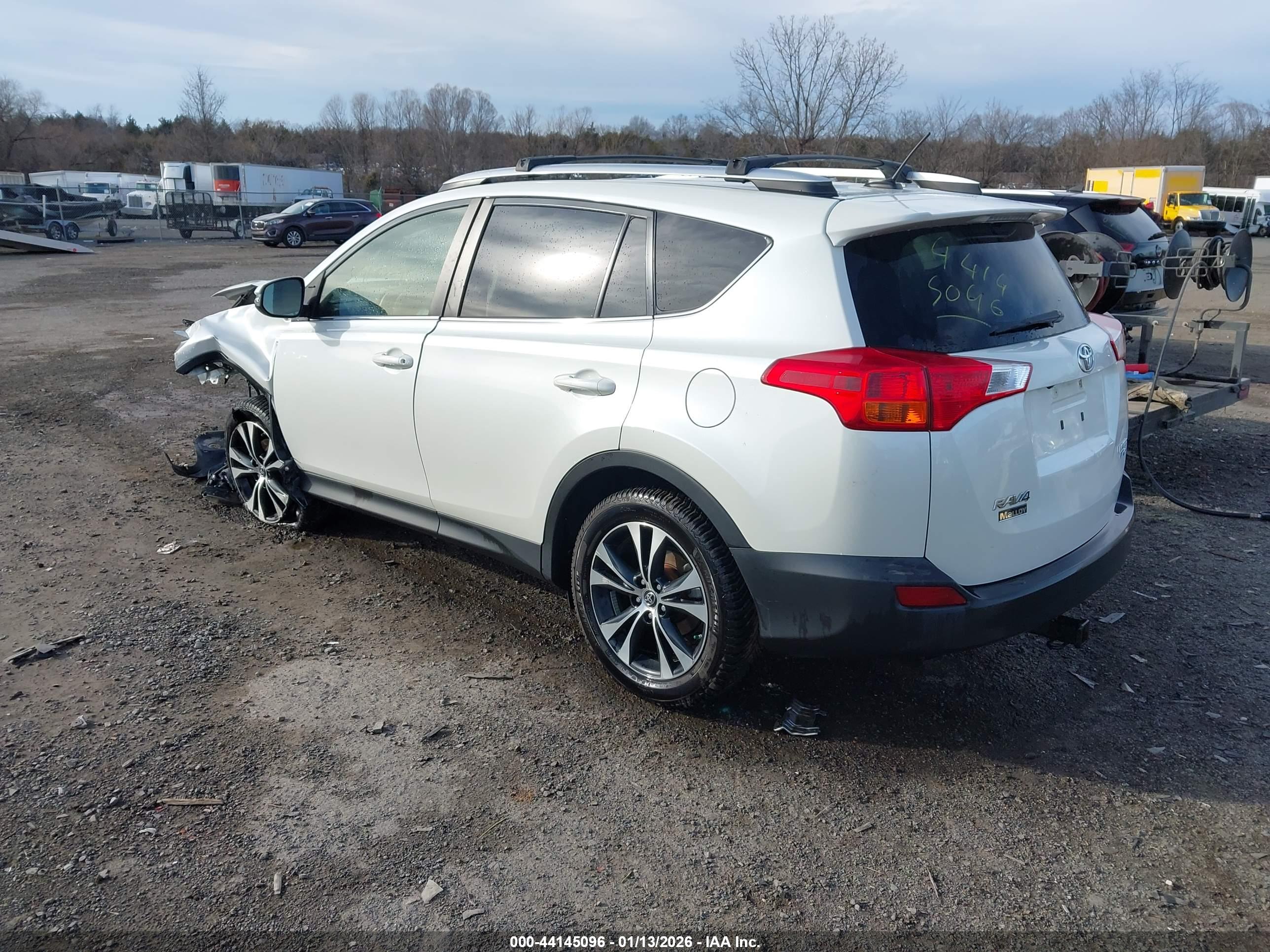 TOYOTA RAV4 image 3