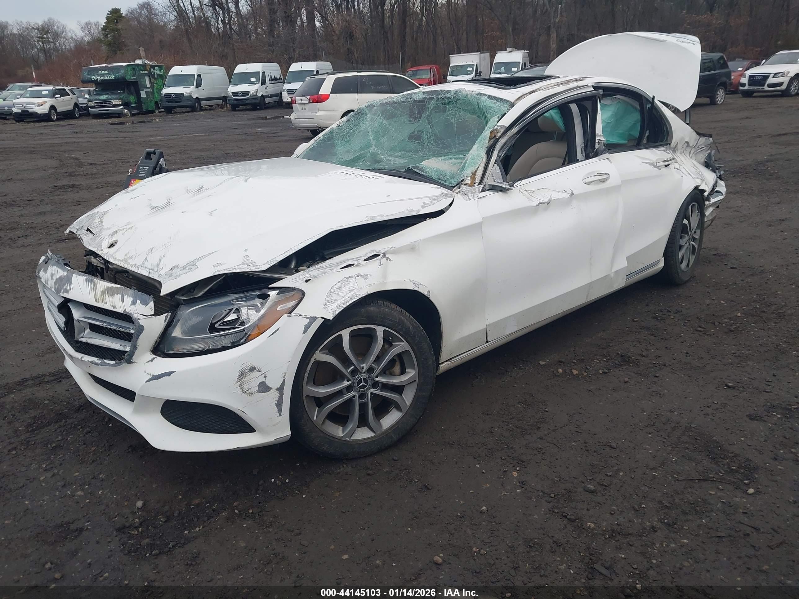 MERCEDES-BENZ C image 2