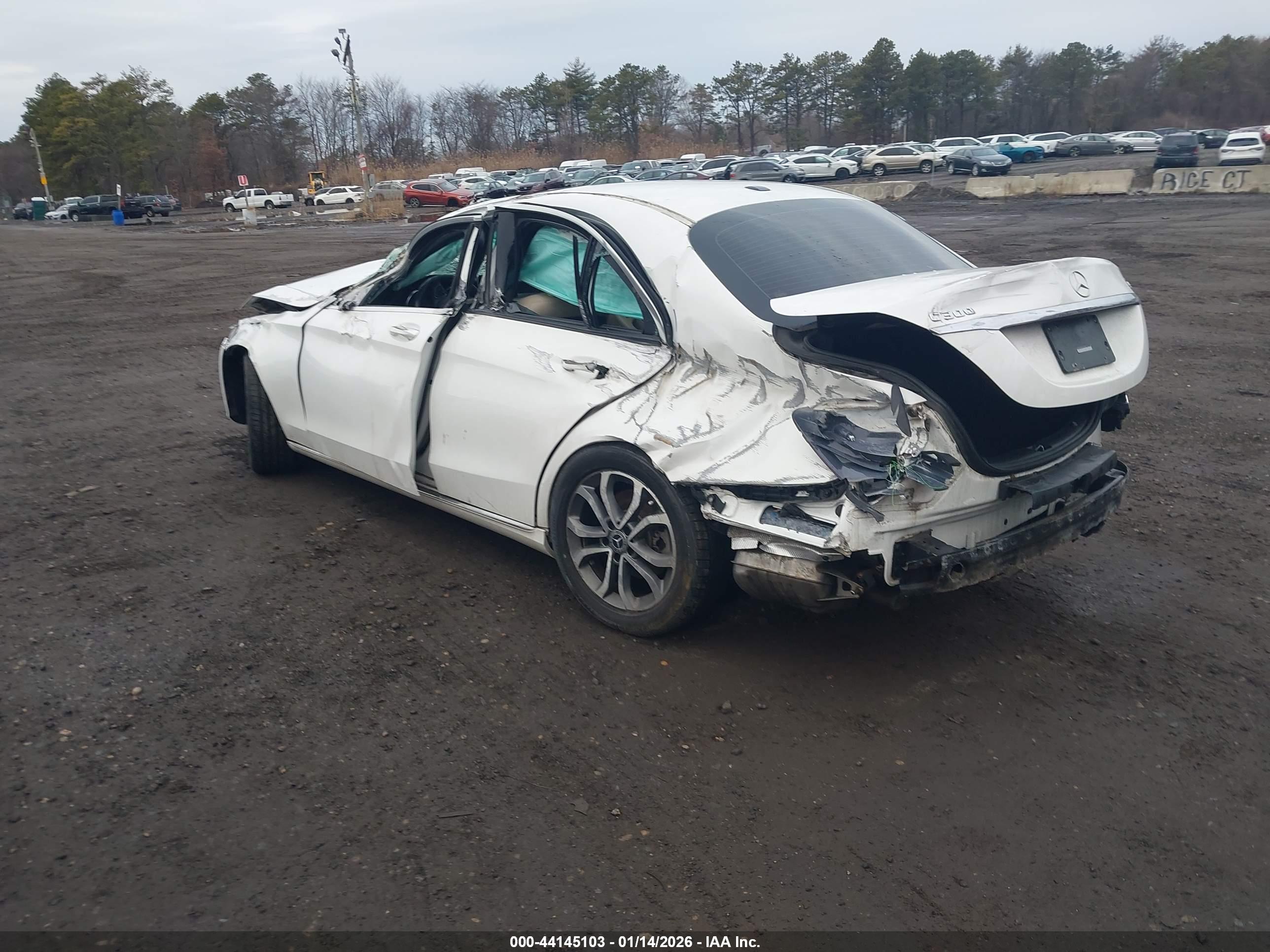 MERCEDES-BENZ C image 3